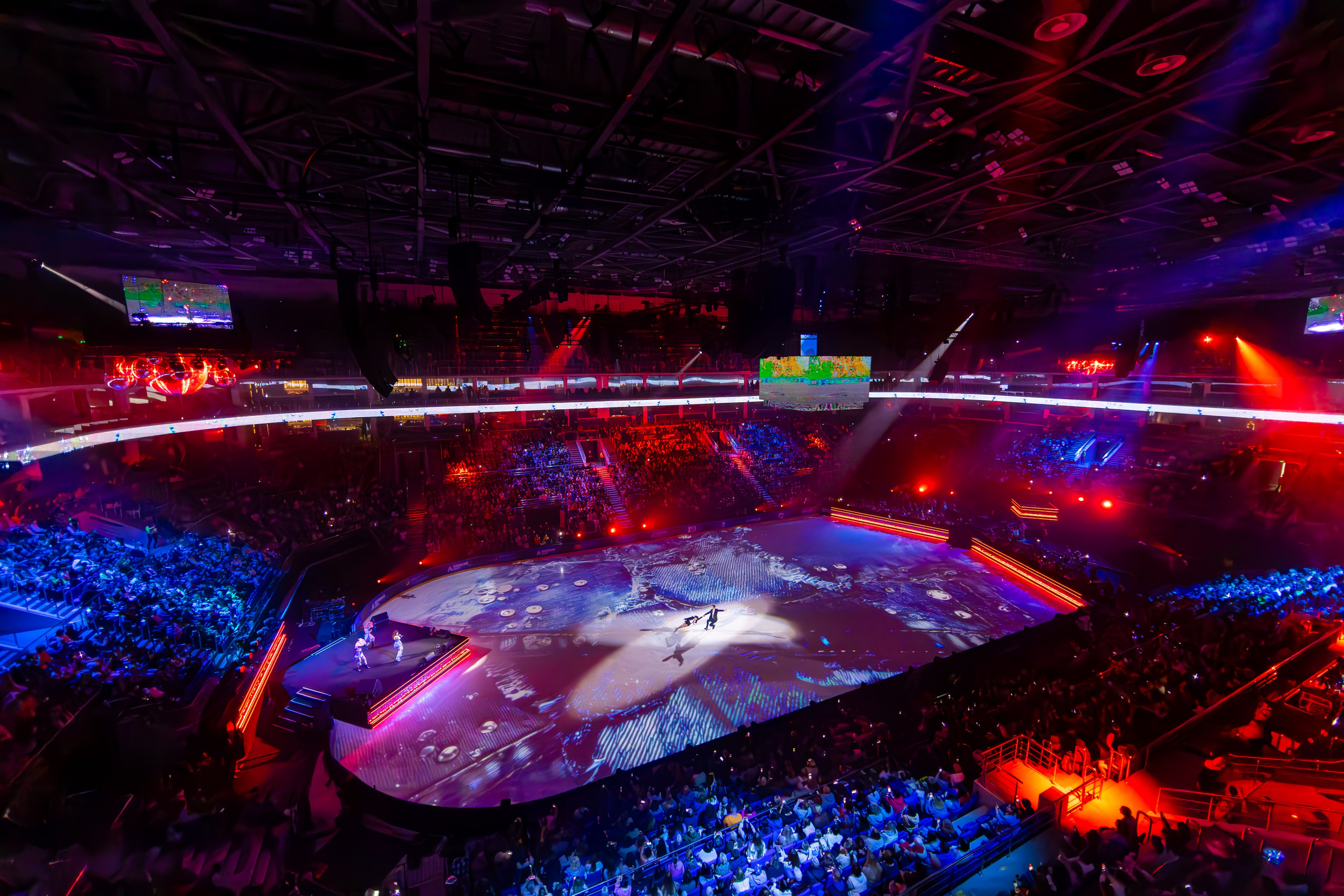 Шоу Евгении Медведевой. Фотограф Вадим Казусь