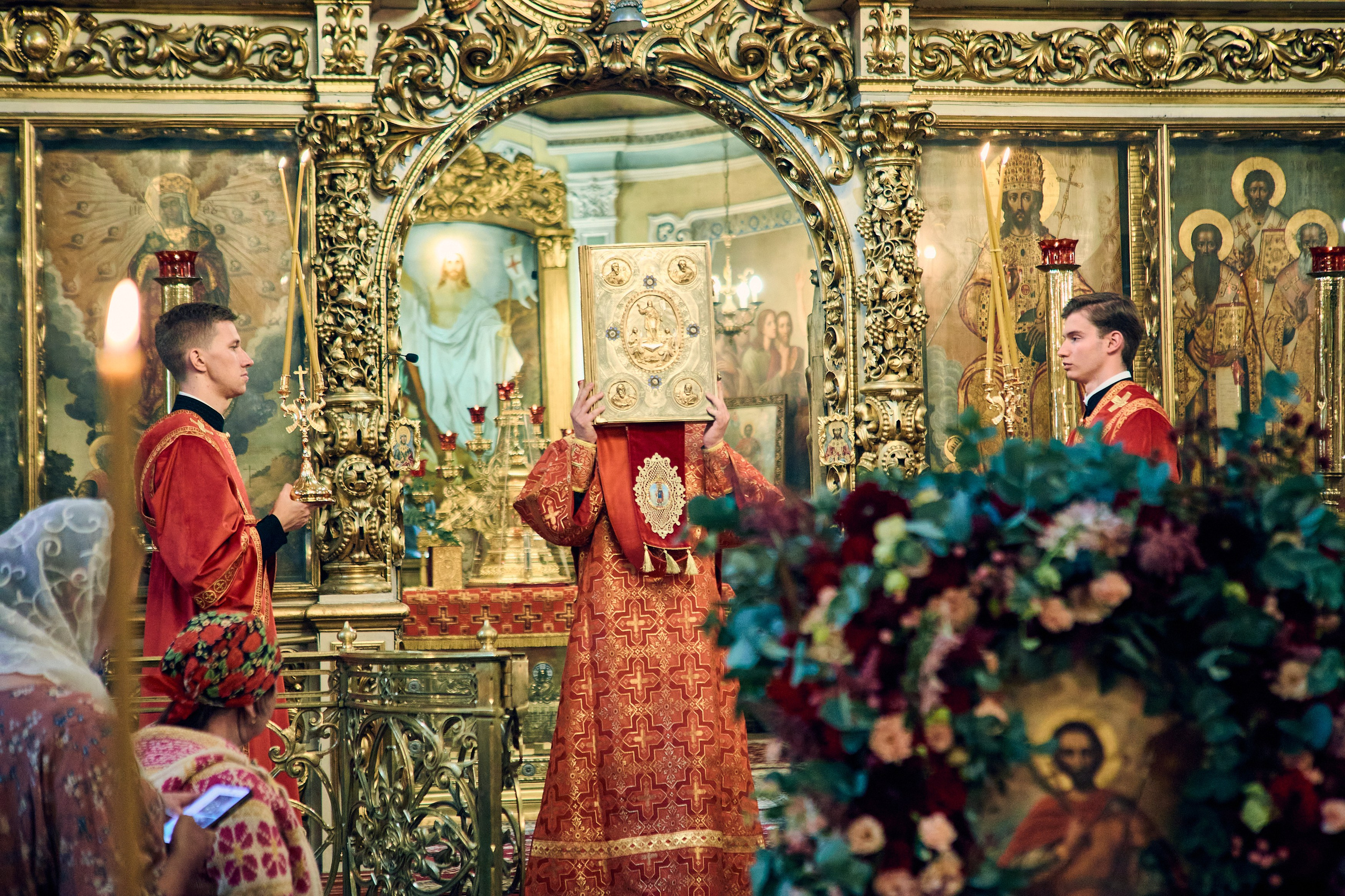 Всенощное бдение в канун престольного праздника храма Иоанна Воина. DMITRY MOISEENKO — фотограф, художник, топ-стилист