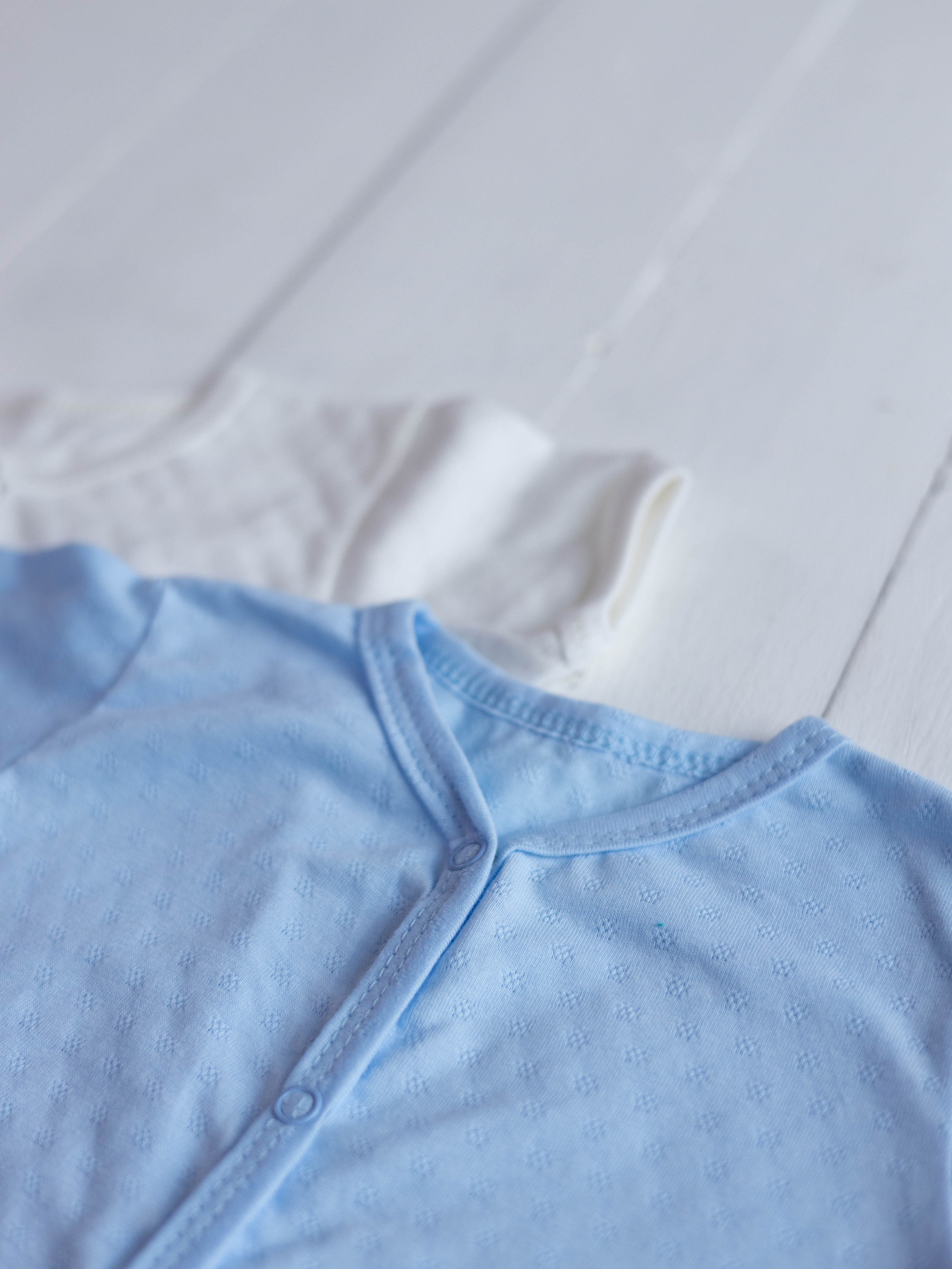 Профессиональная предметная съемка для подчеркивания ярких цветов и принтов