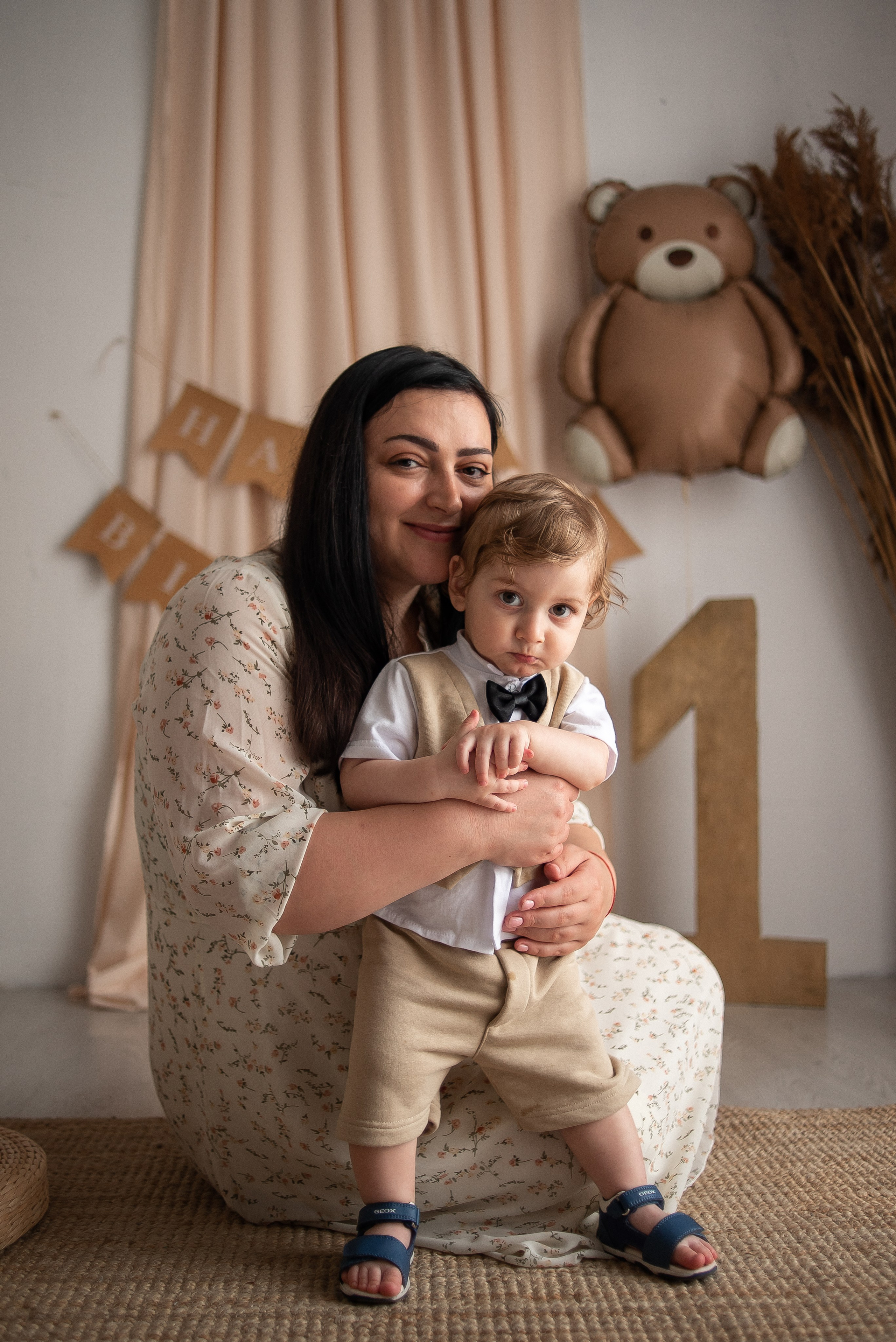 Ани и Артурчик. Главная