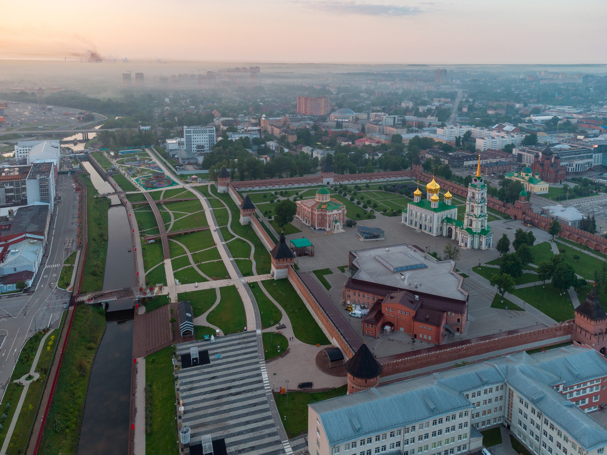Казанская набережная и Тульский кремль, лето