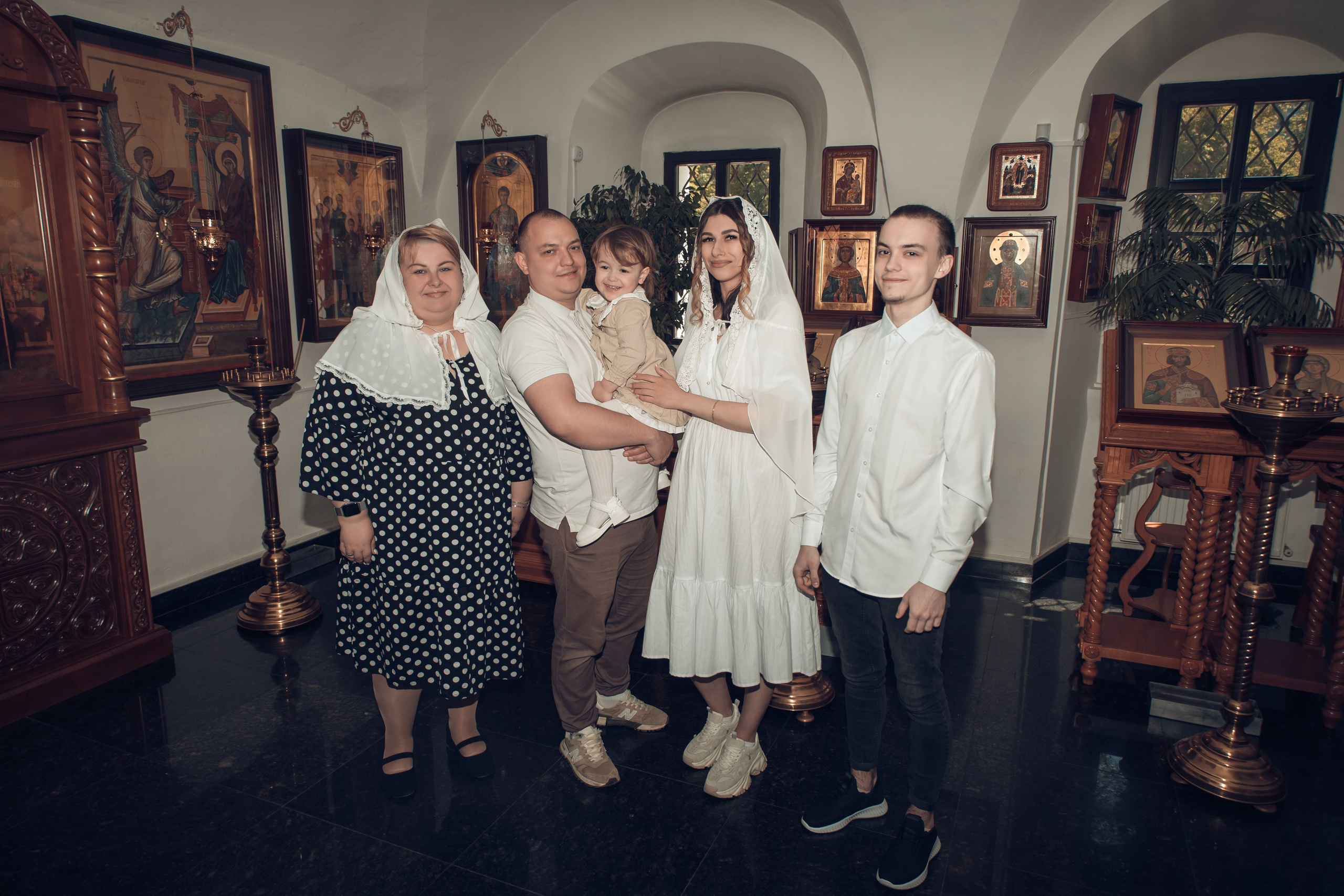 Таинство Крещения Киры. Благовещенская церковь. Семейный фотограф в Рязани и Рязанской области