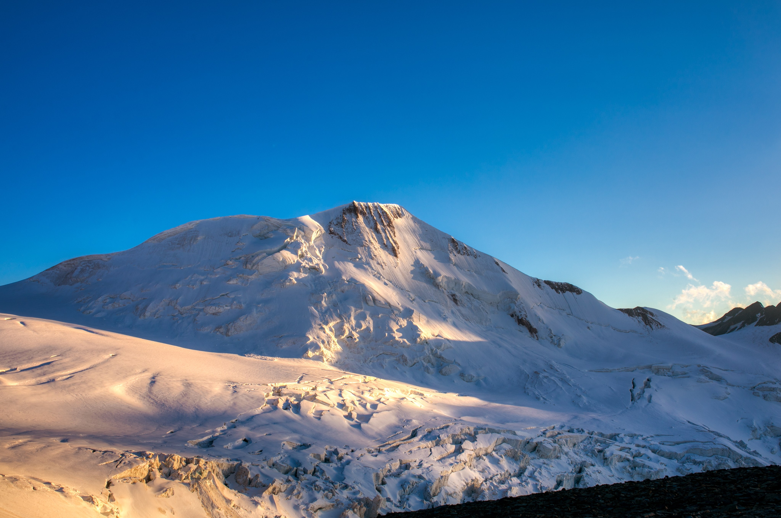 Казбек. Тревел-фотограф Олег Гуров