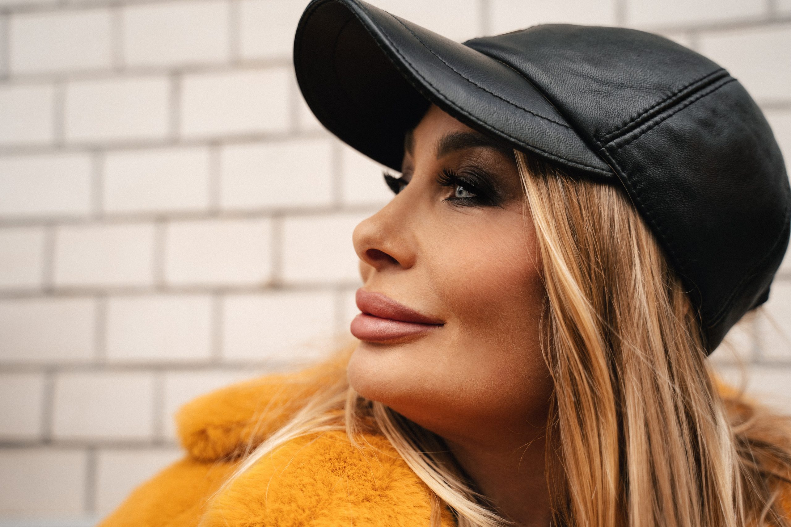 Светлана s t r e e t. Контент фотограф в Москве Кулич Настя