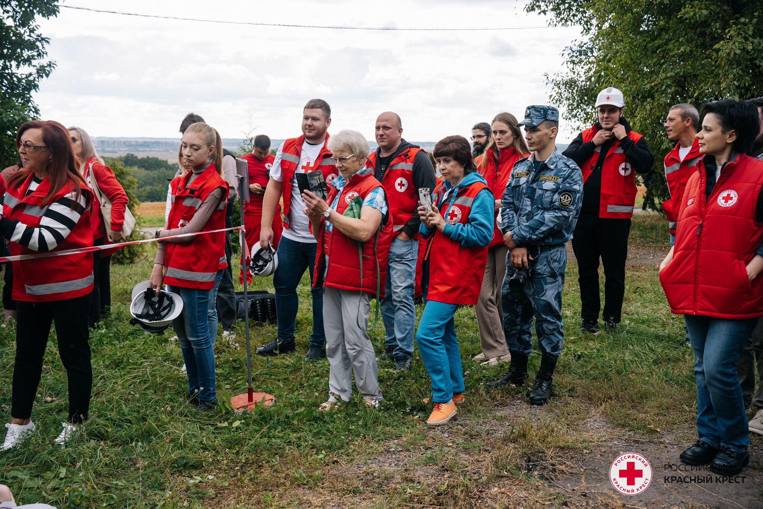 Красный крест | Дегас, медвежья берлога. Фотограф в Воронеже Ольга Космодемьянская
