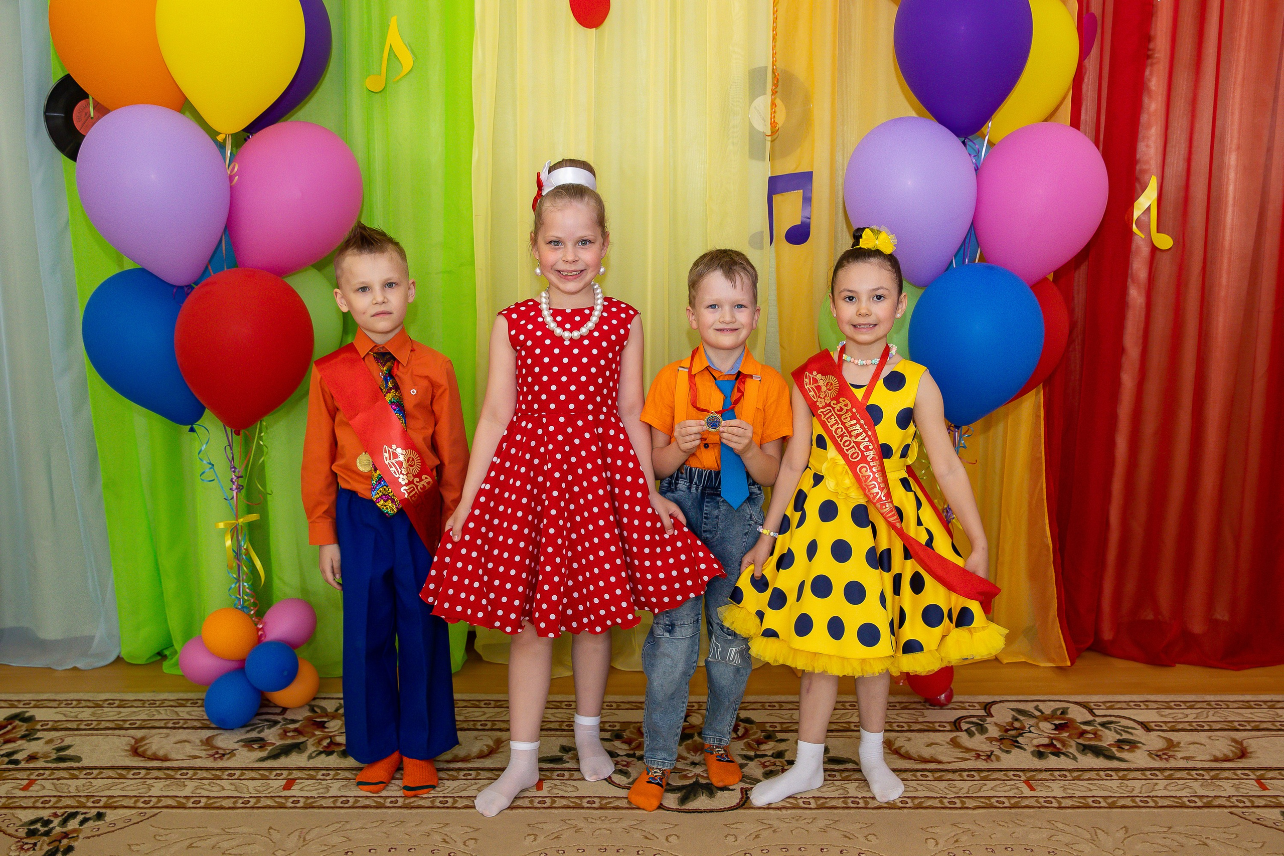 Фото и видео на выпускной в школе и детском саду. Свадебный, семейный видеограф и фотограф в Екатеринбурге Николай Рыков