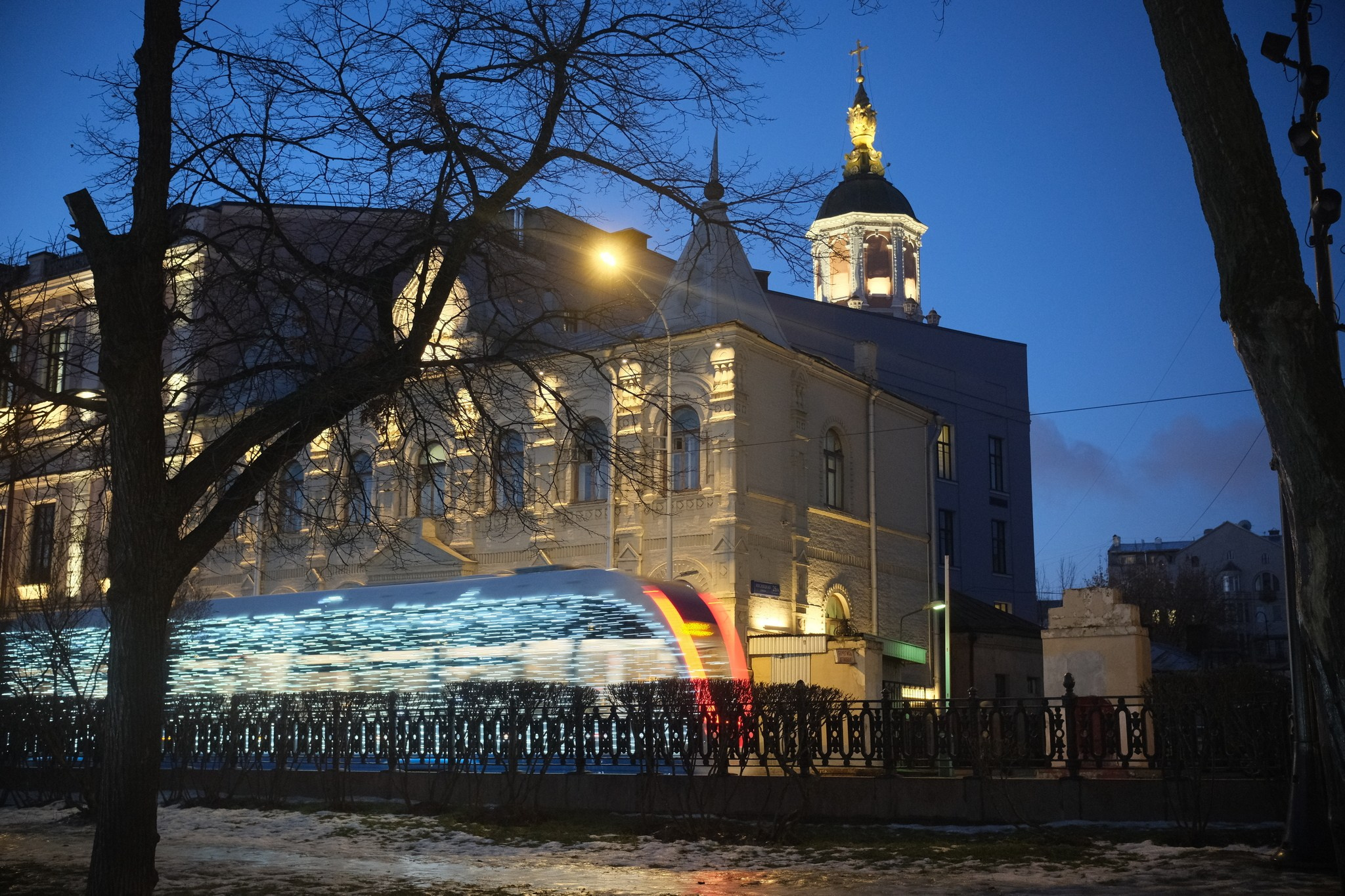 Улица, люди, жизнь…