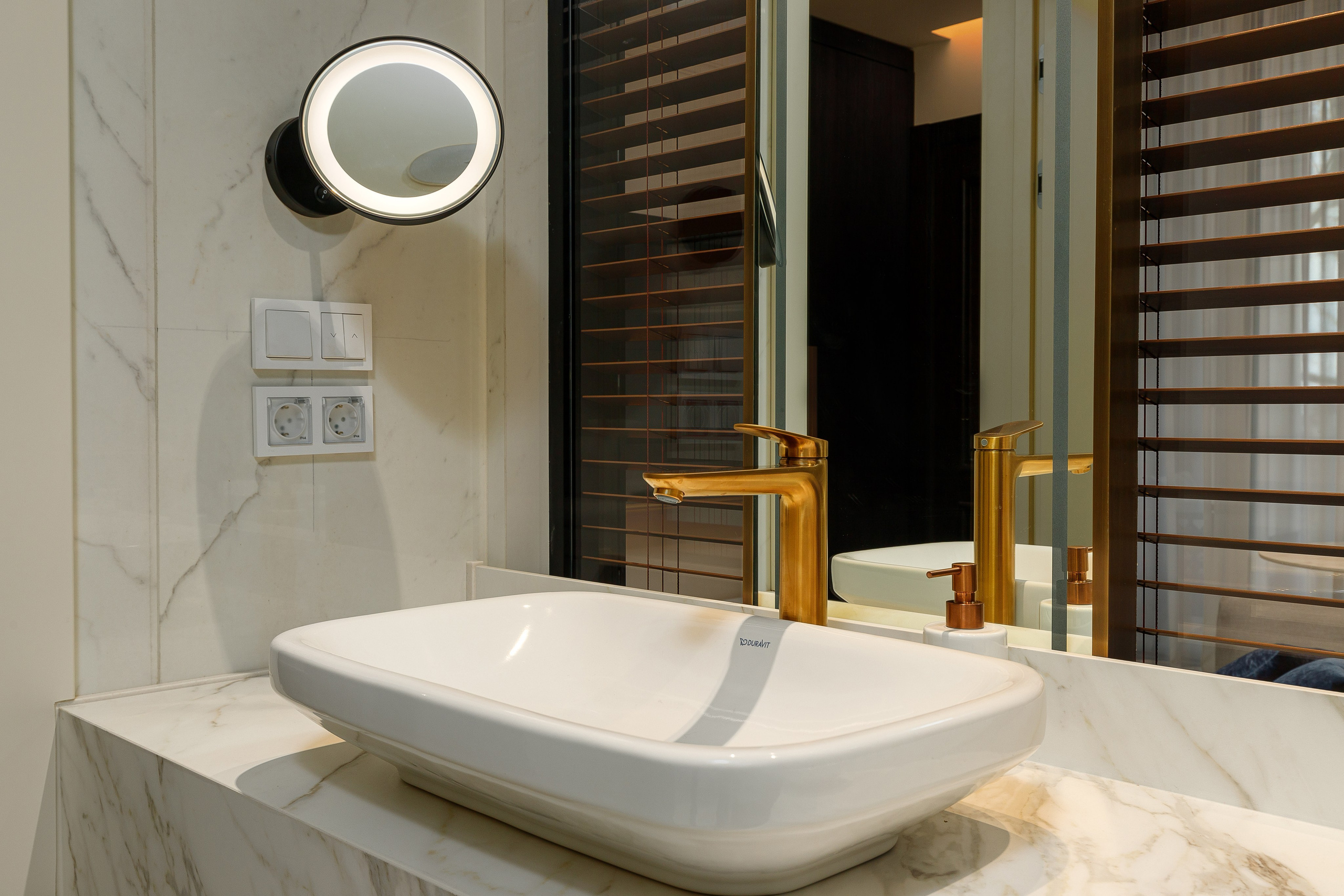 YAKOV ROSLIN PHOTOGRAPHY