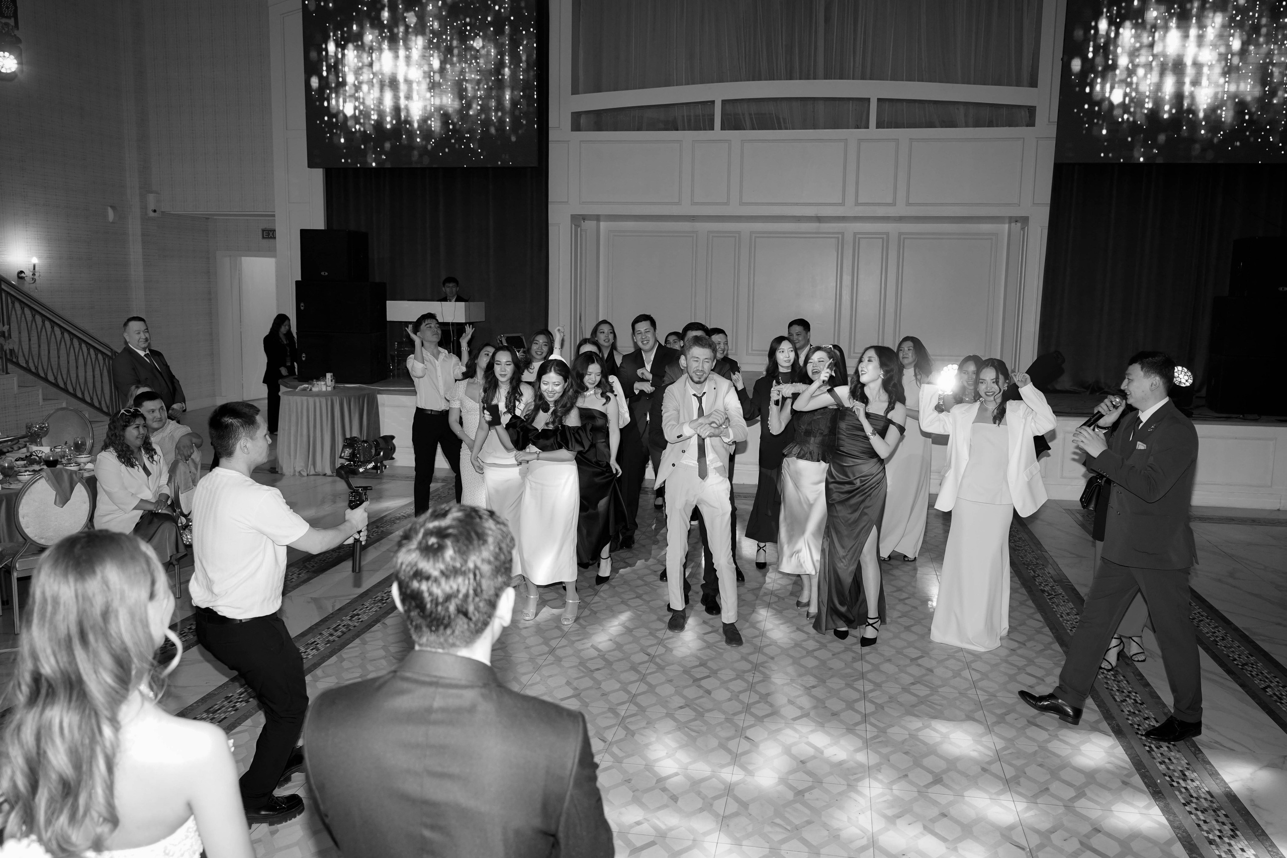 Dana uzatu. Фотограф Ернар Ержанов