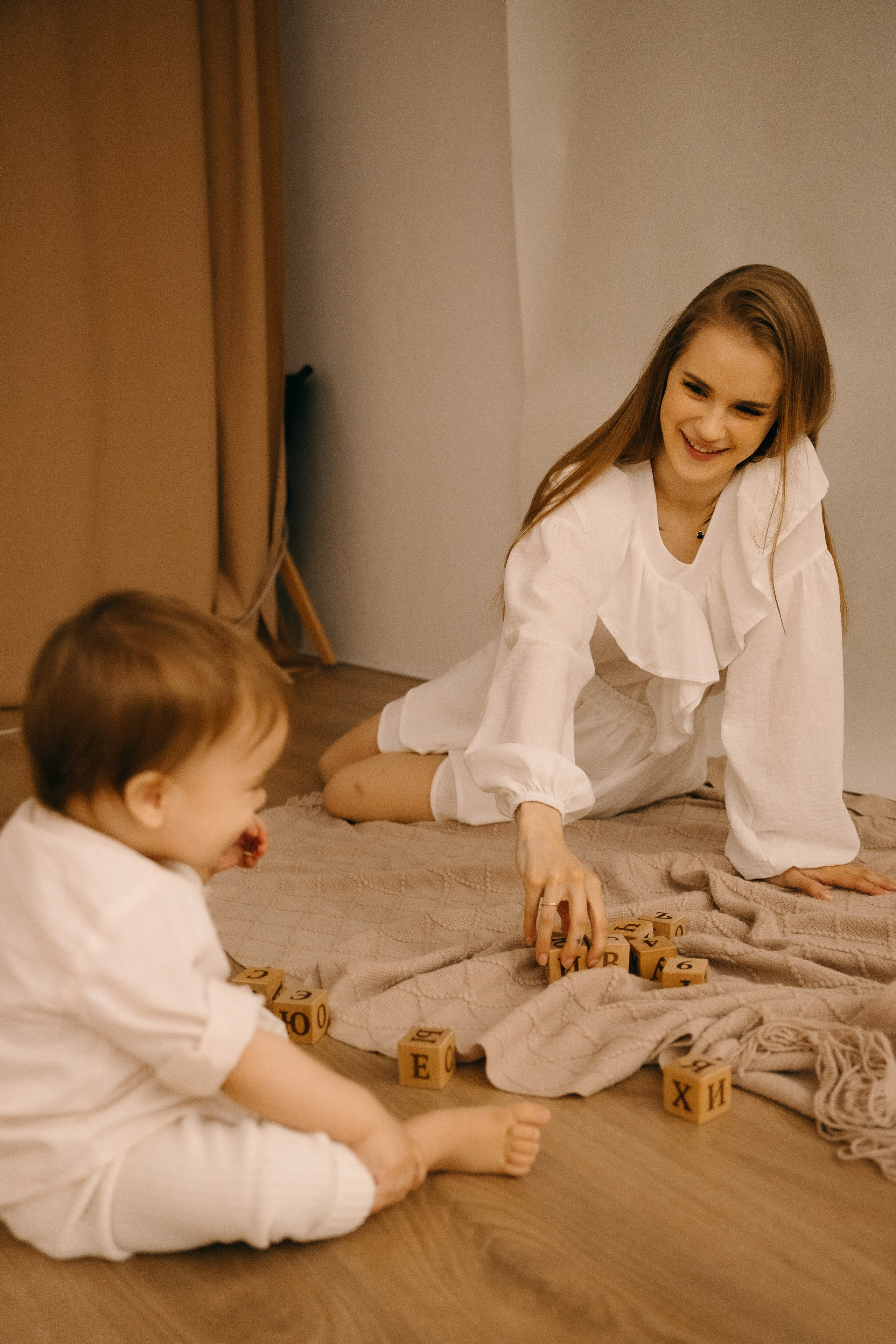 В студии. Главная