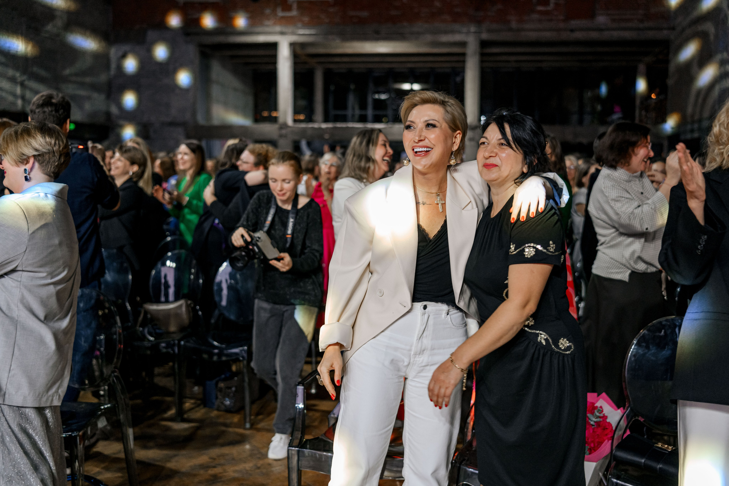 YOUTUBE ЖУРНАЛ ЖЕНЩИНЫ. Максим Комаров — Профессиональный фотограф