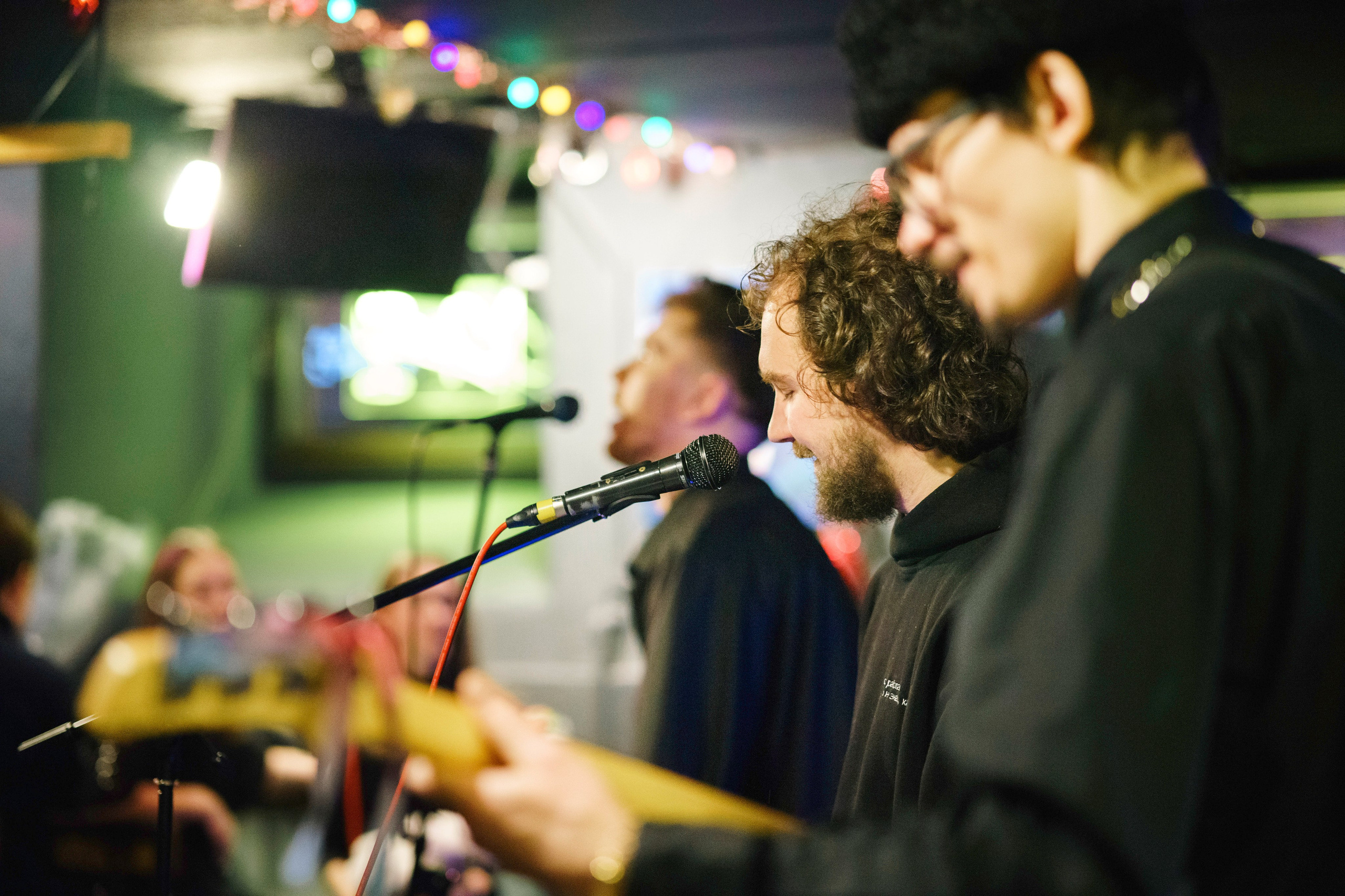Концерт группы Тони Мак в баре Debaser. Фотограф в Санкт-Петербурге Ибрагимова Алина