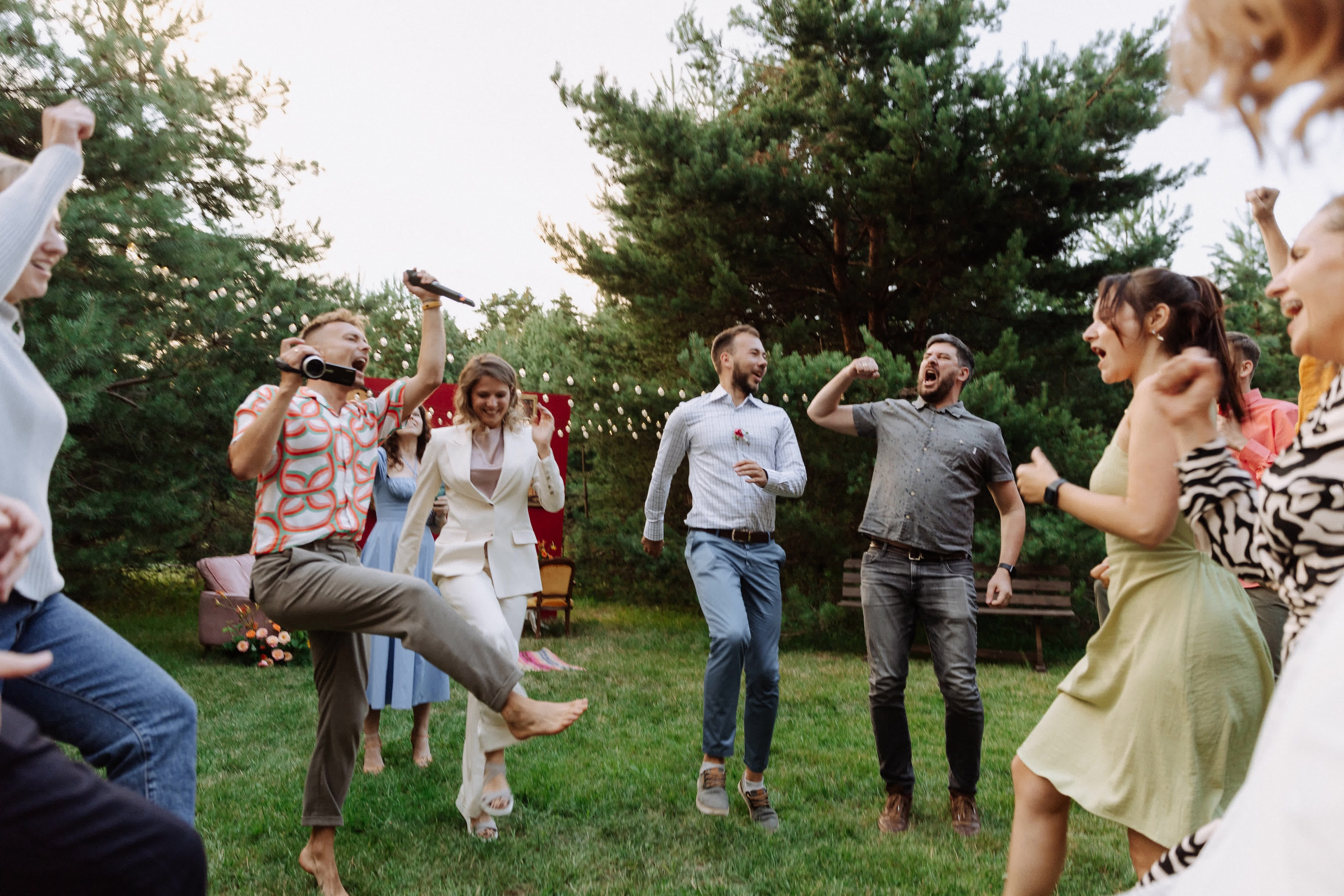 Ведущий Никита Шляндин