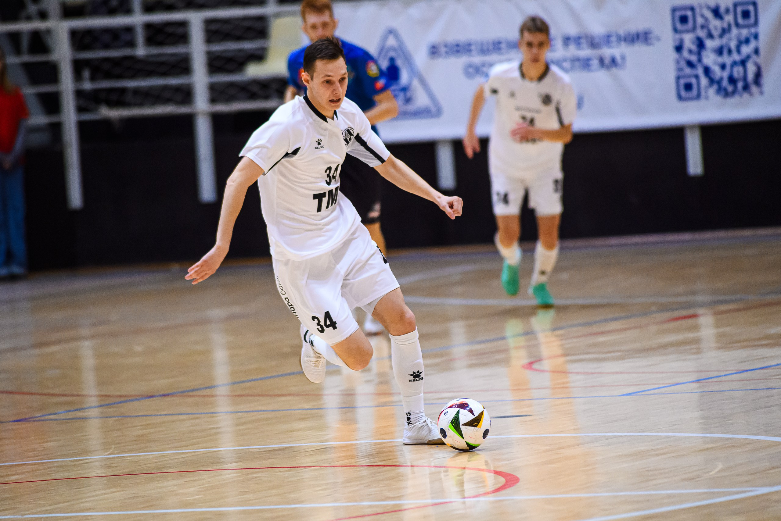 Высшая лига по футзалу — Сезон 2024-2025 — 2ой тур. Репортажный фотограф в Кемерово