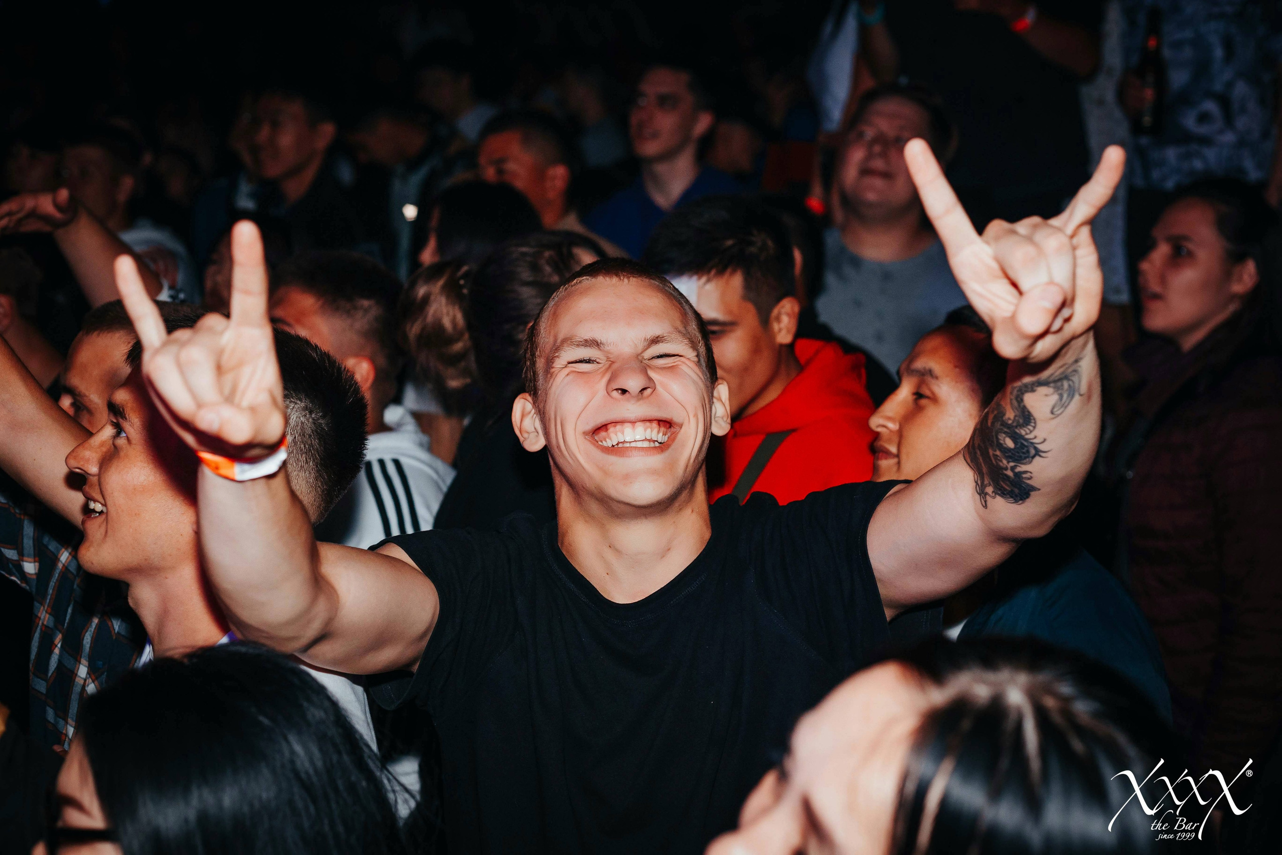 The bar XXXX. Репортажный (Event) фотограф в Барнауле | Даниил Маркин | Качество и вайб