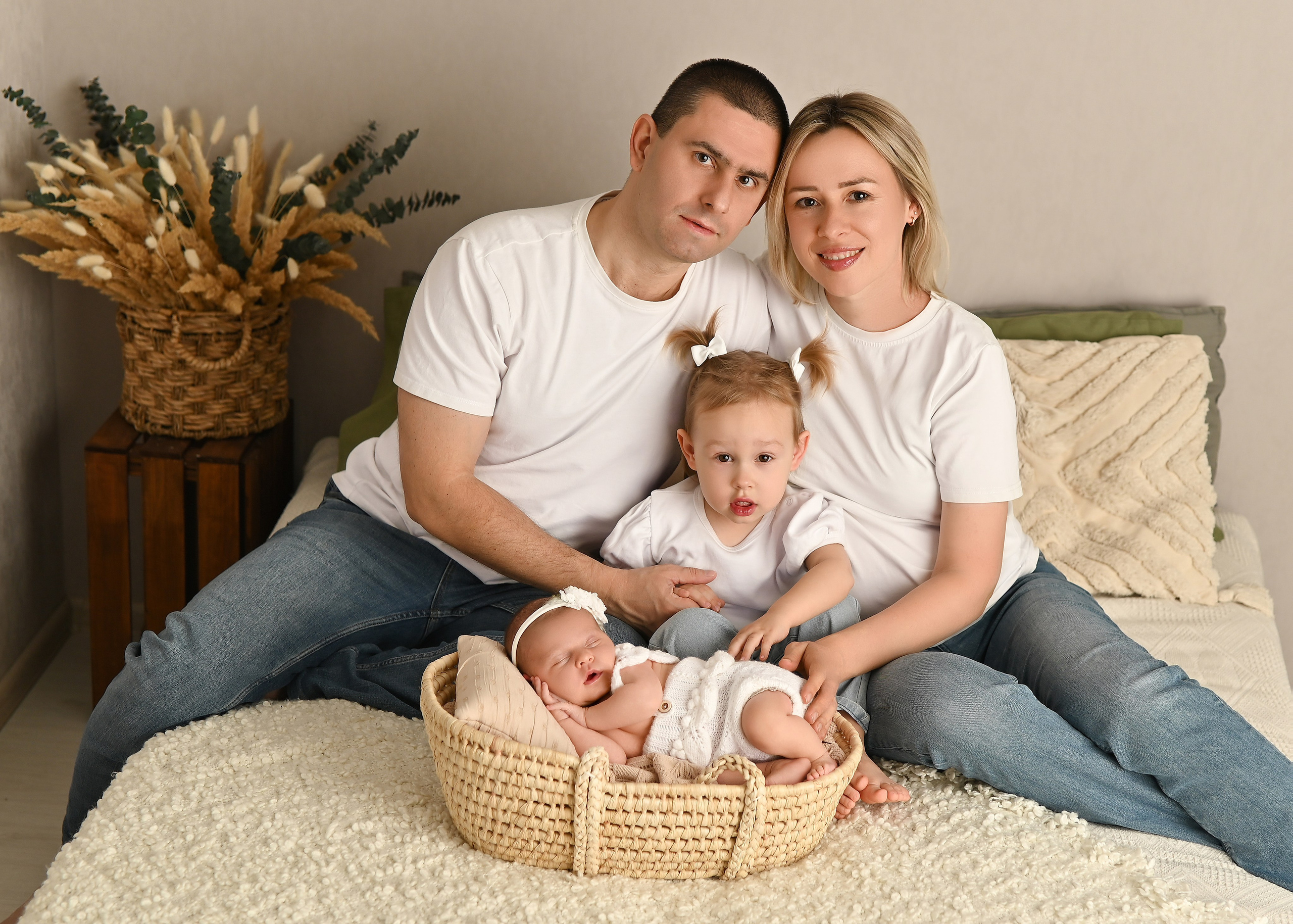 Лайфстайл с элементами ньюборн. Фотограф новорождённых малышей в Краснодаре Татьяна Нагорная