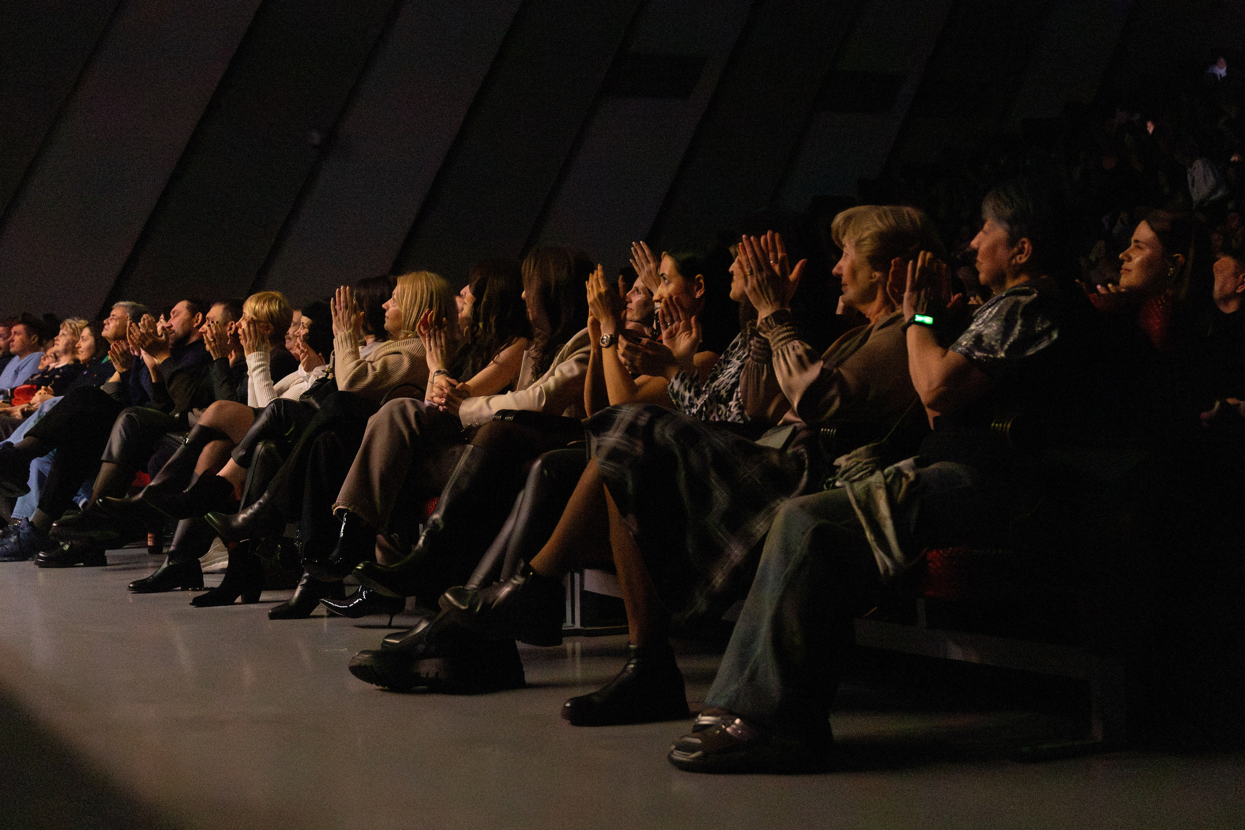 Сосо Павлиашвили КРАСНОЯРСК. Фотограф Красноярск съемки лавстори, фотосессия в студии, портретная съемка, творческие фотосессии