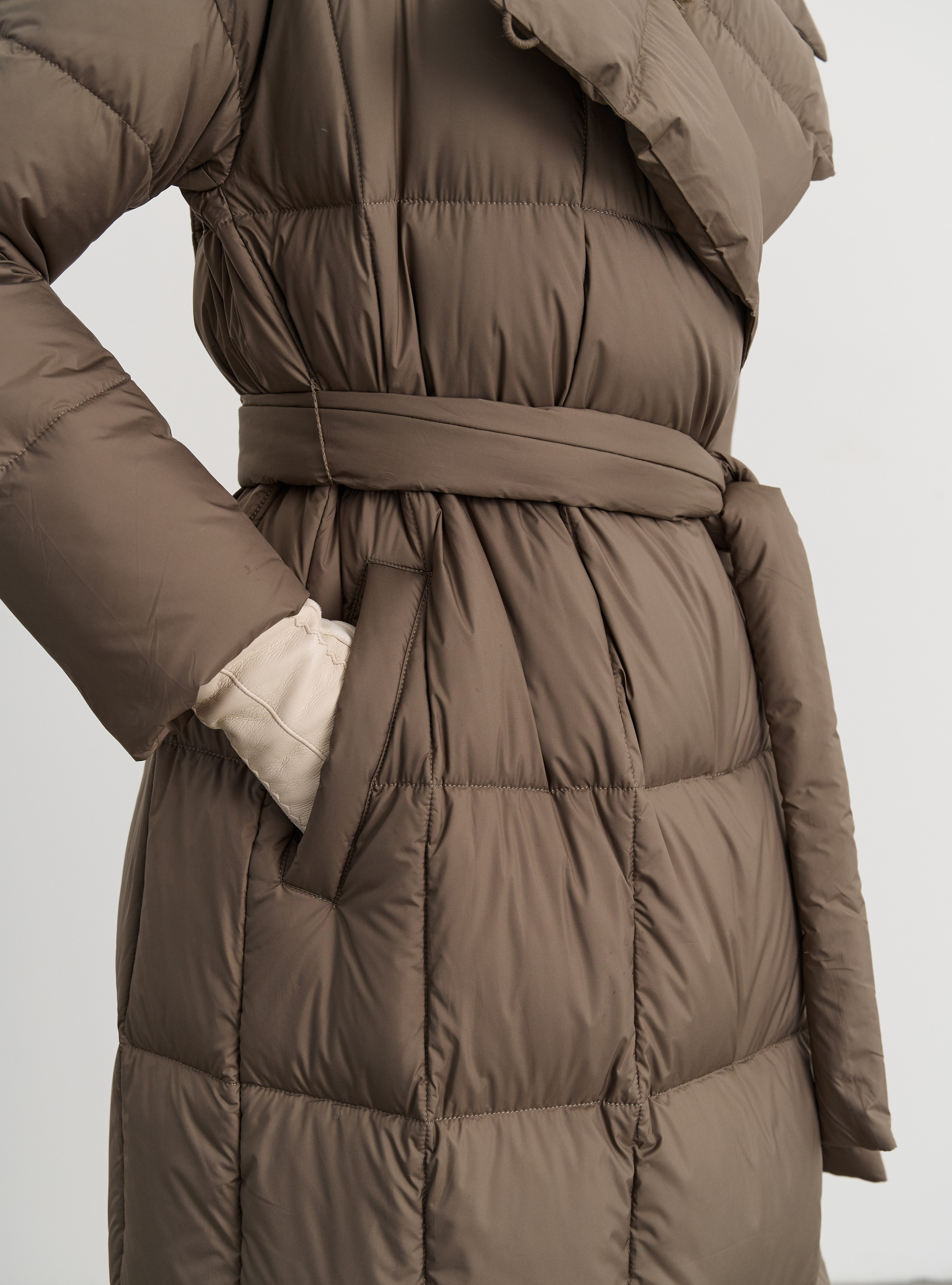 Каталог для бренда верхней одежды Sheily. Fashion фотограф в Москве Ксения Чупрунова