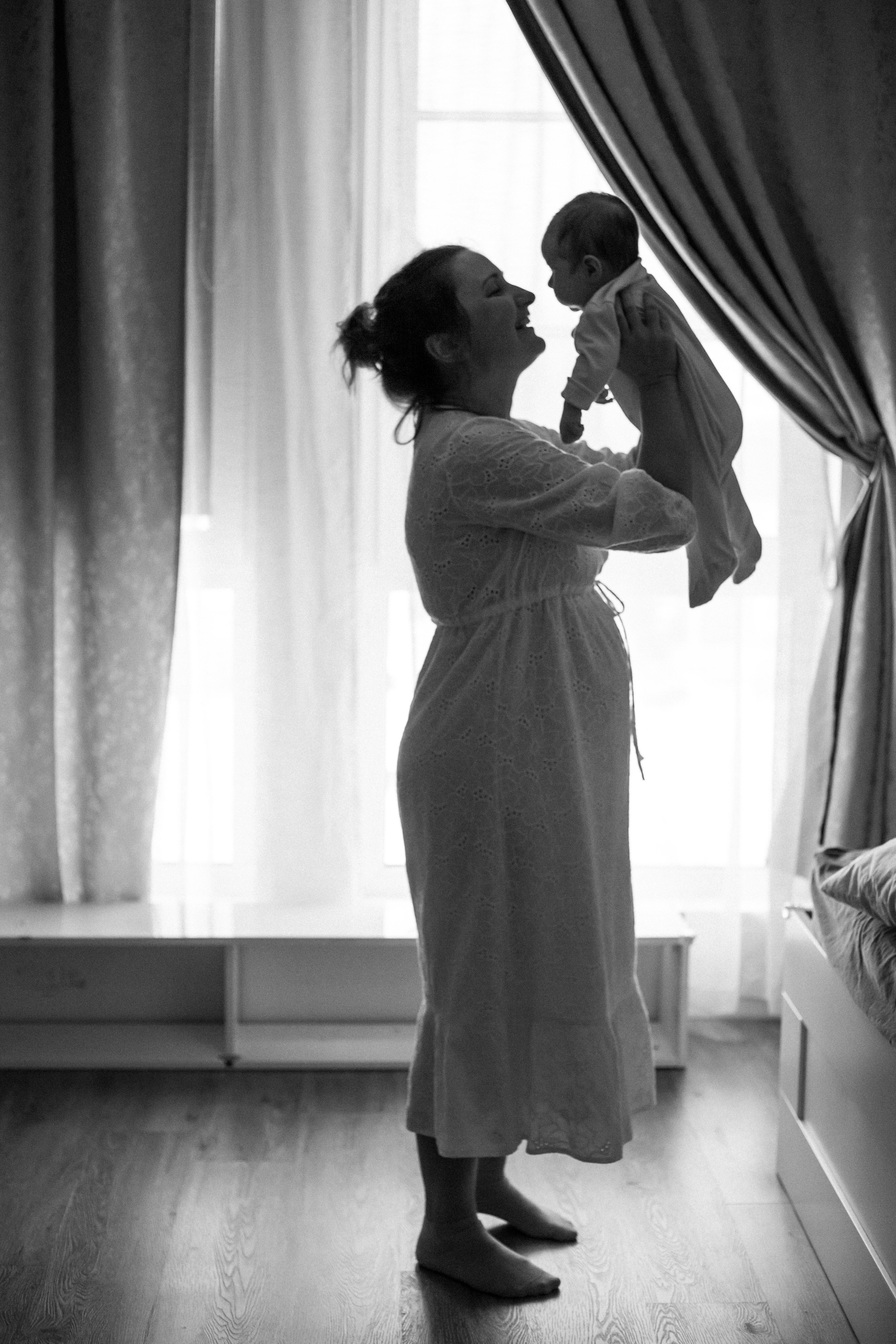 Мама с малышом дома. Фотограф текстиля в Москве Ольга Иванова