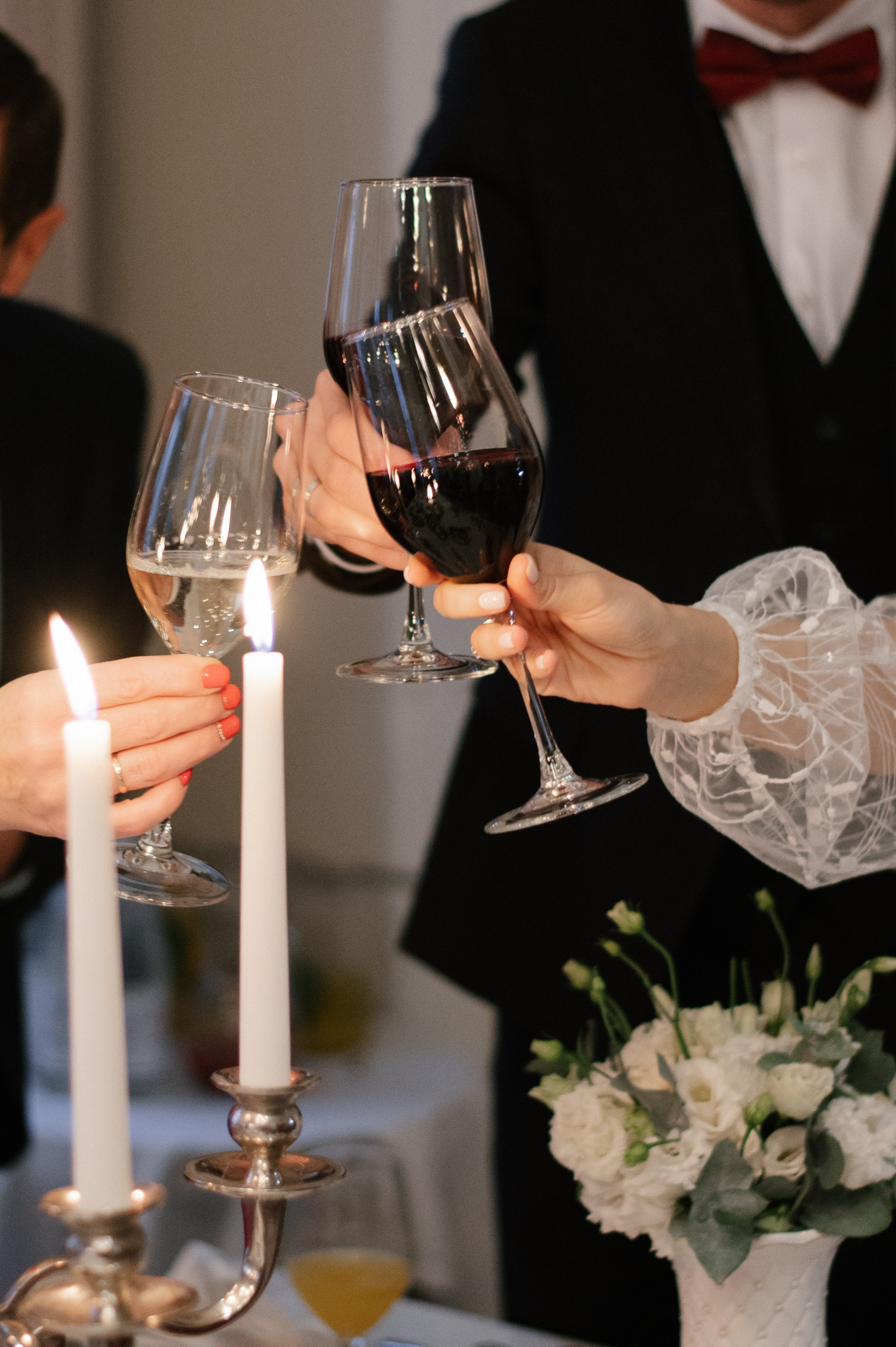 Свадебная фотосессия в Читальне имени Пушкина и камерный банкет в ресторане «Гусятникоff». Семейный и свадебный фотограф в Москве Татьяна Николаева