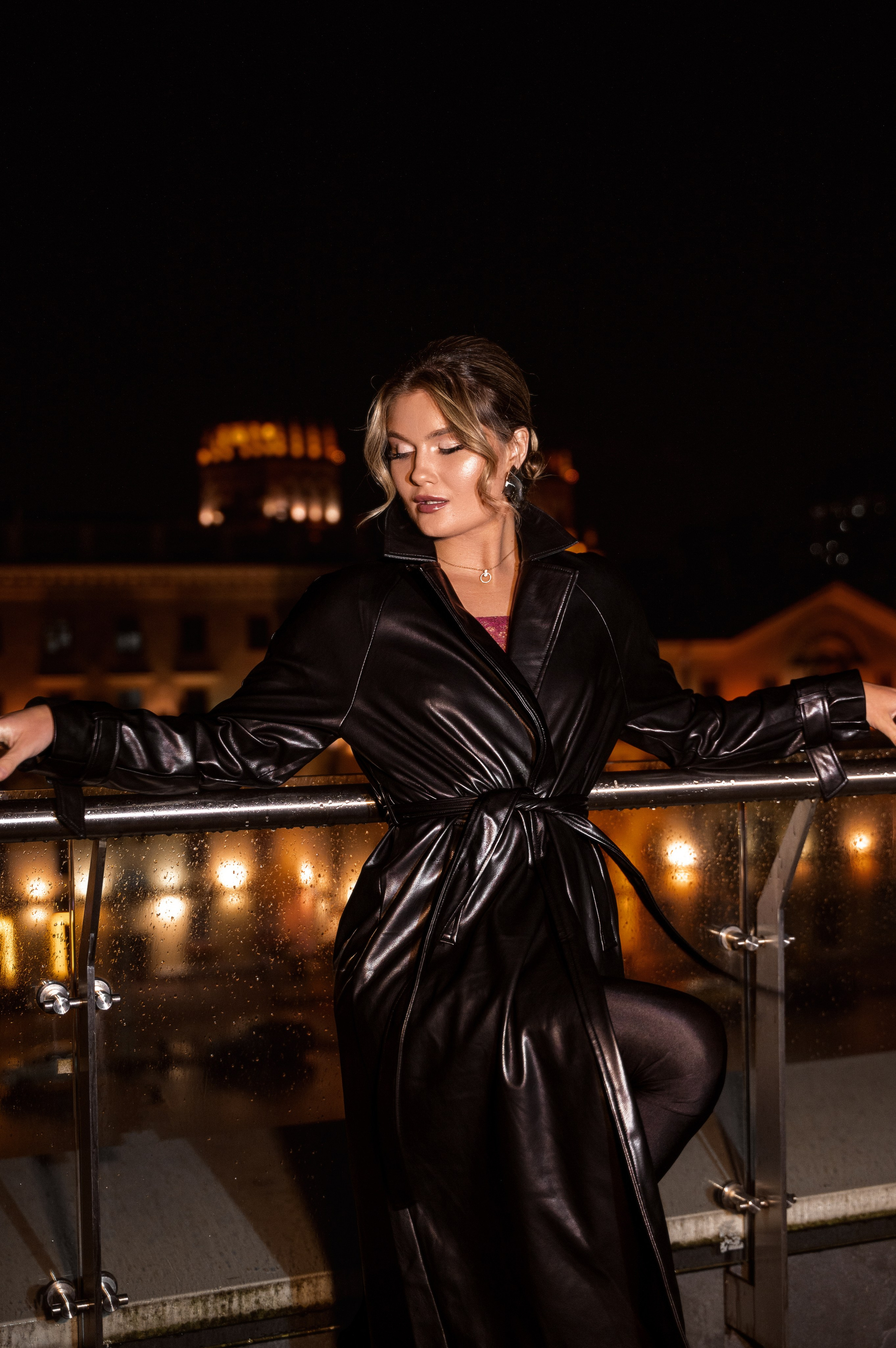 Экспресс фотосессия на фоне ночного города. Photographer in Belarus — Olga Shapovalova (Zhardeckaya)