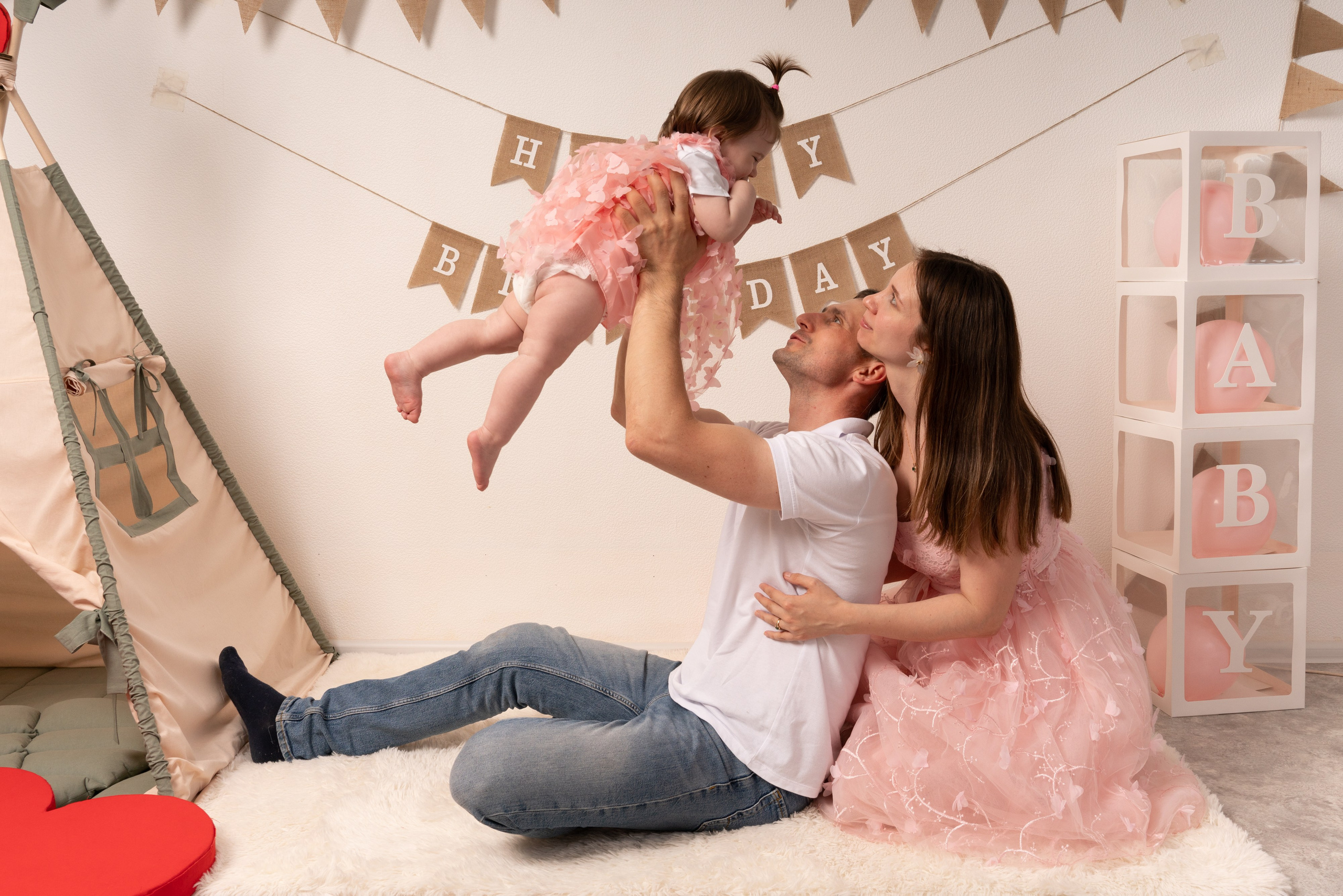 Фотосессия в студии на годик, 2,3 и т.д. Nikolay Serfoord