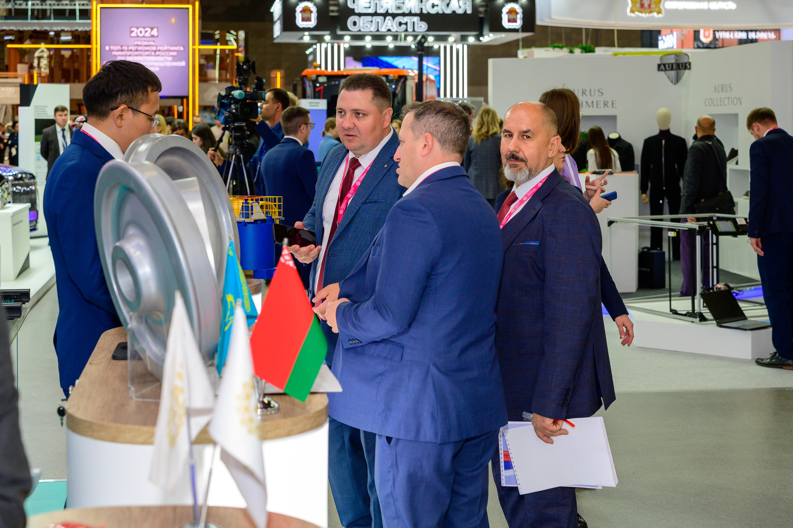 BigindustrialweekBelarus. Фотоуслуги, услуги фотографа, фотографирование важных событий