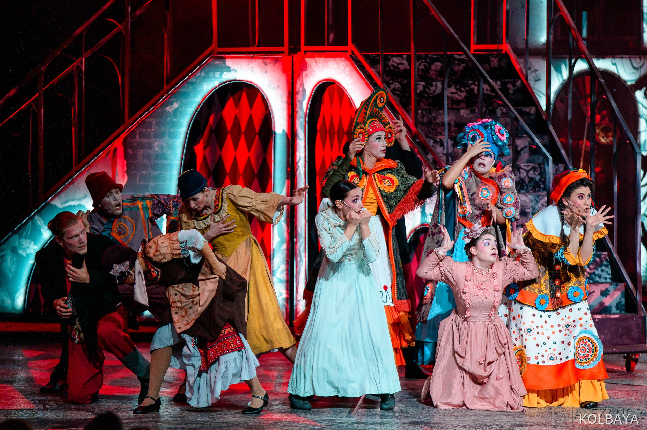 Фоторепортаж со спектакля Ревизор. Концертный и театральный репортажный фотограф в Москве Александр Колбая