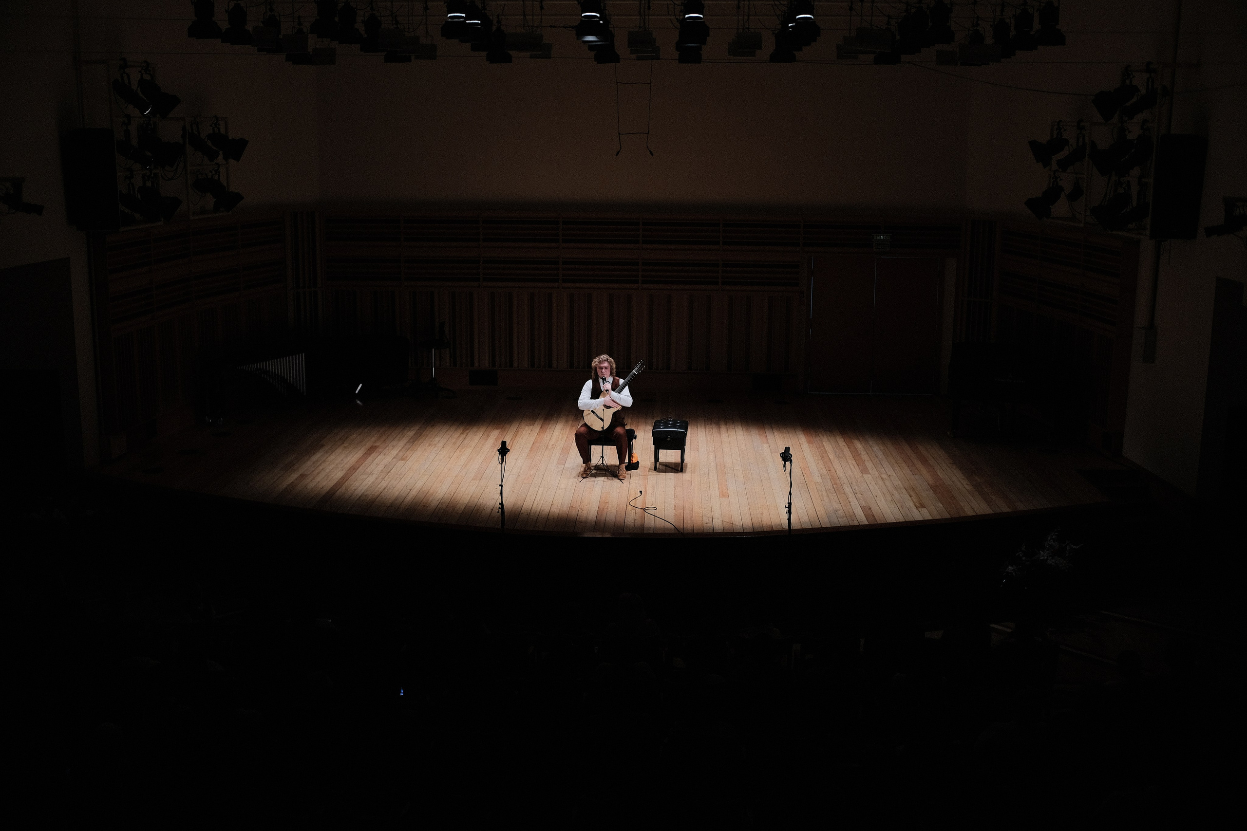 Гитарный концерт Романа Зорькина. Goncharov Tim