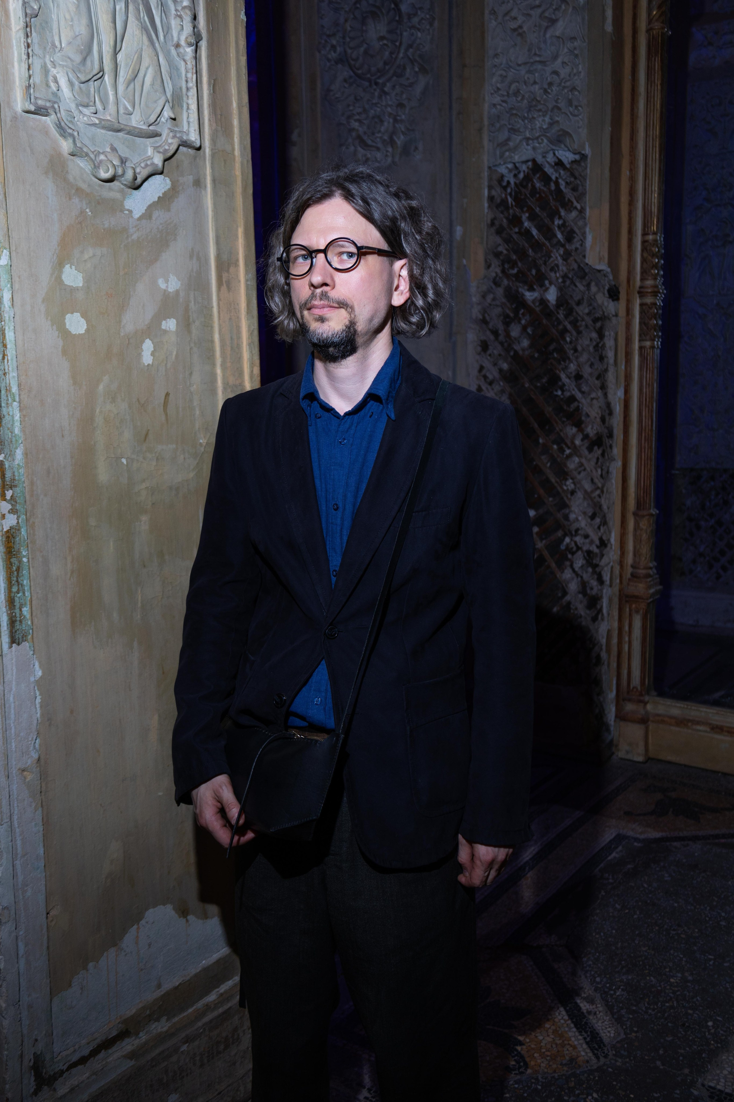 Producers' meeting. VICTORIA SHU