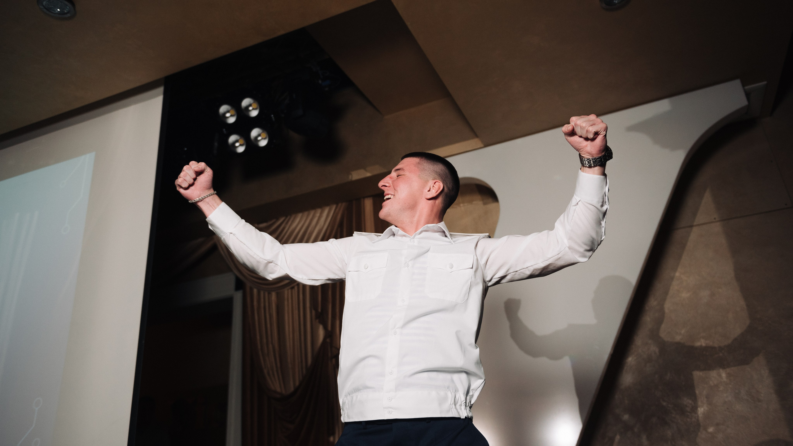 Выпускные высших учебных заведений. Свадебный и репортажный фотограф