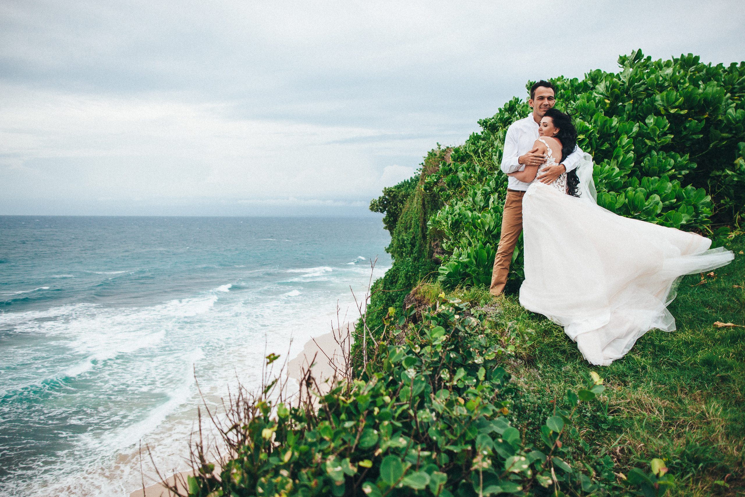 Alex and Ira. Wedding photographer in Bali