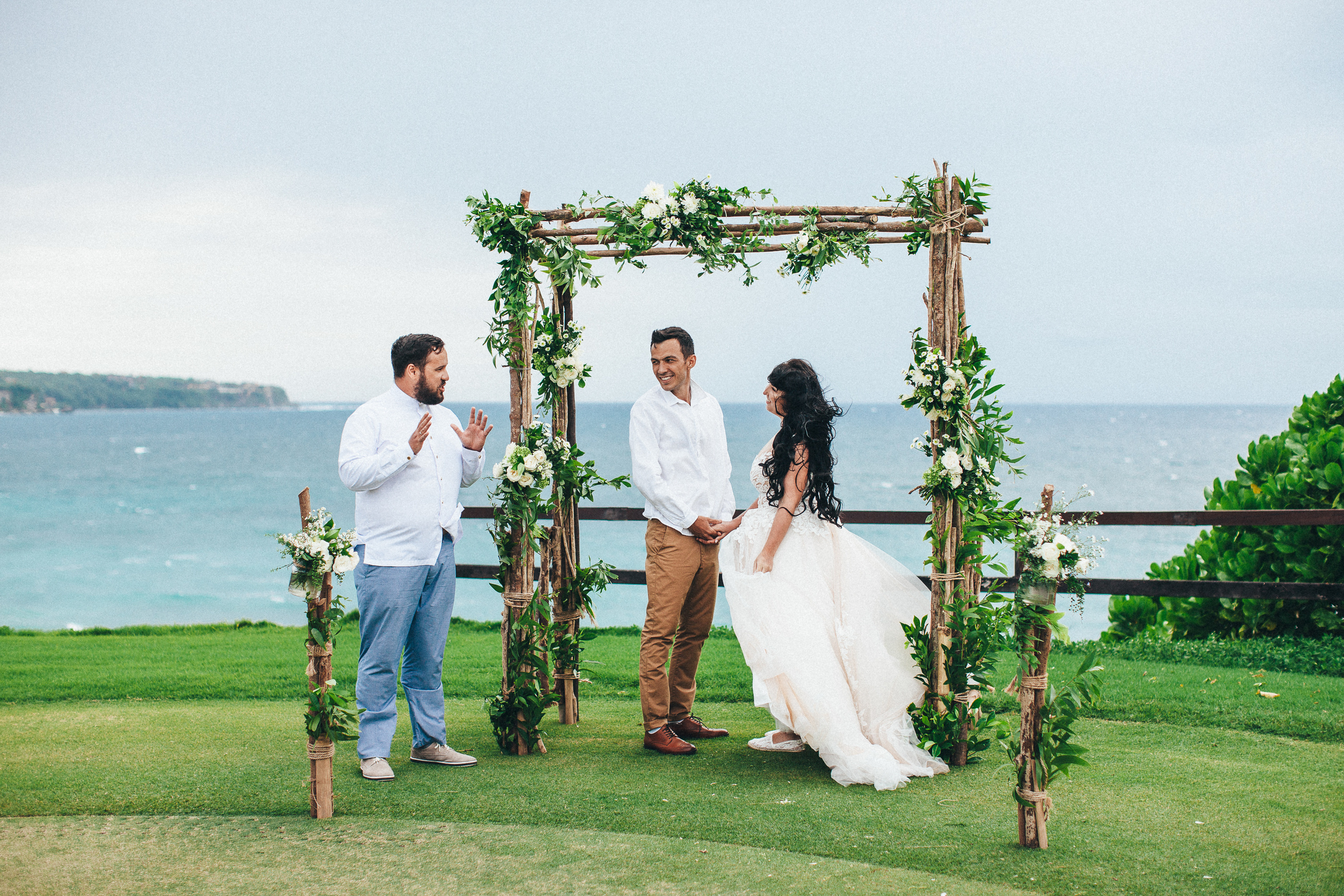 Alex and Ira. Wedding photographer in Bali