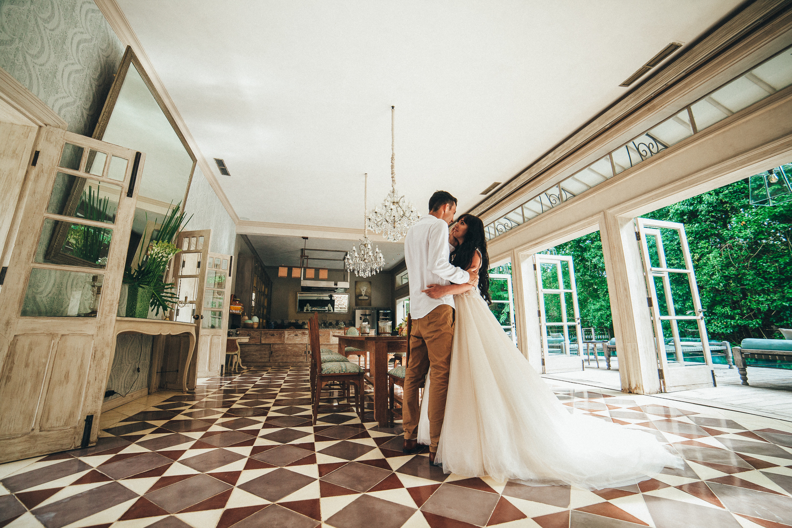 Alex and Ira. Wedding photographer in Bali