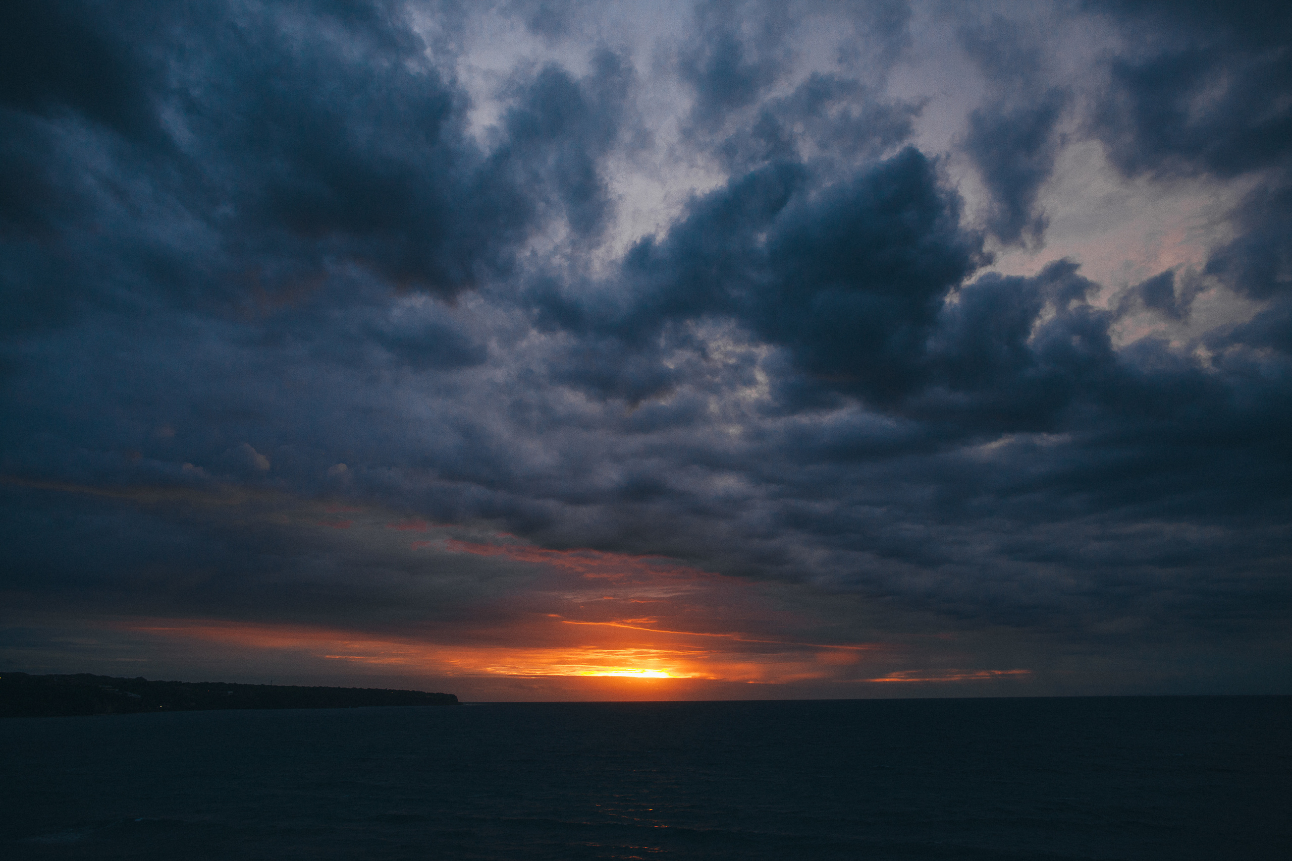 Alex and Ira. Wedding photographer in Bali