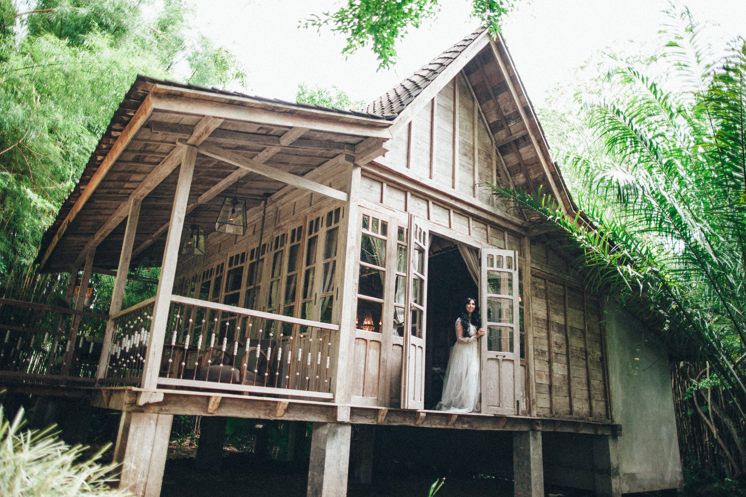 Alex and Ira. Wedding photographer in Bali