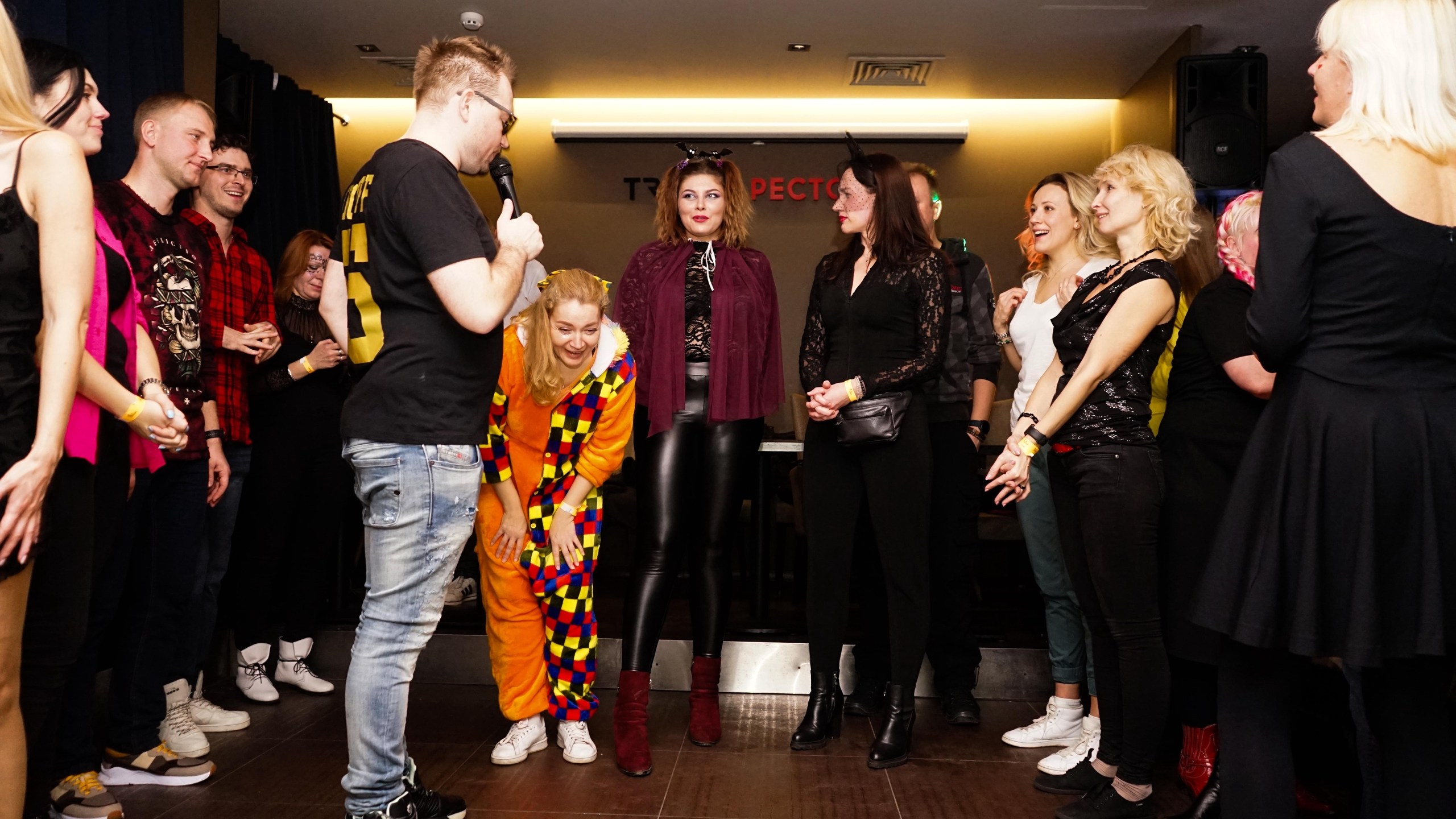 Фандец. Хеллоуиновская клубная вечеринка | 13.11.21. Галерея Фантим