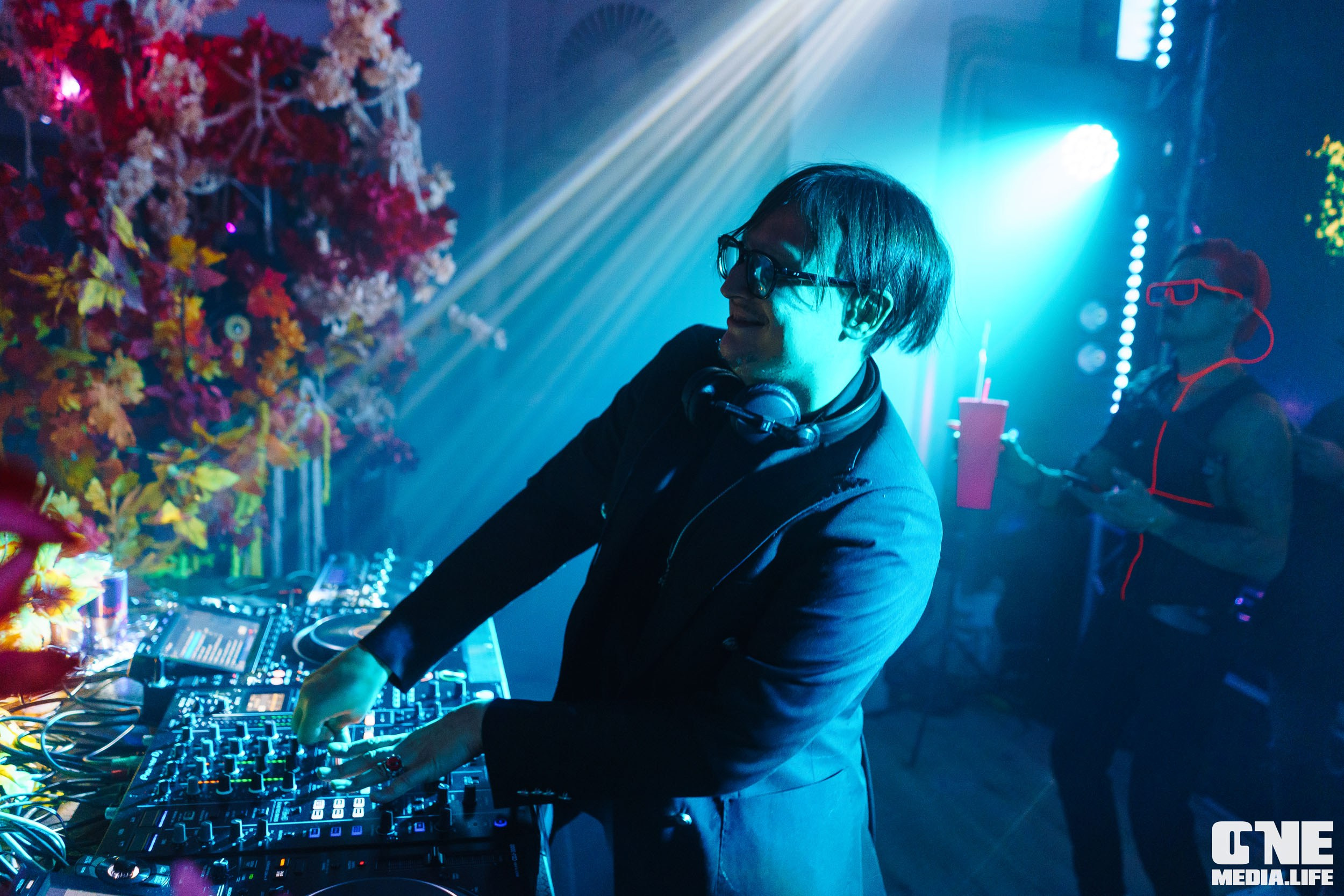 Фоторепортаж из клуба Universal. One Media Life: фоторепортажи, фотоотчеты с мероприятий и заведений