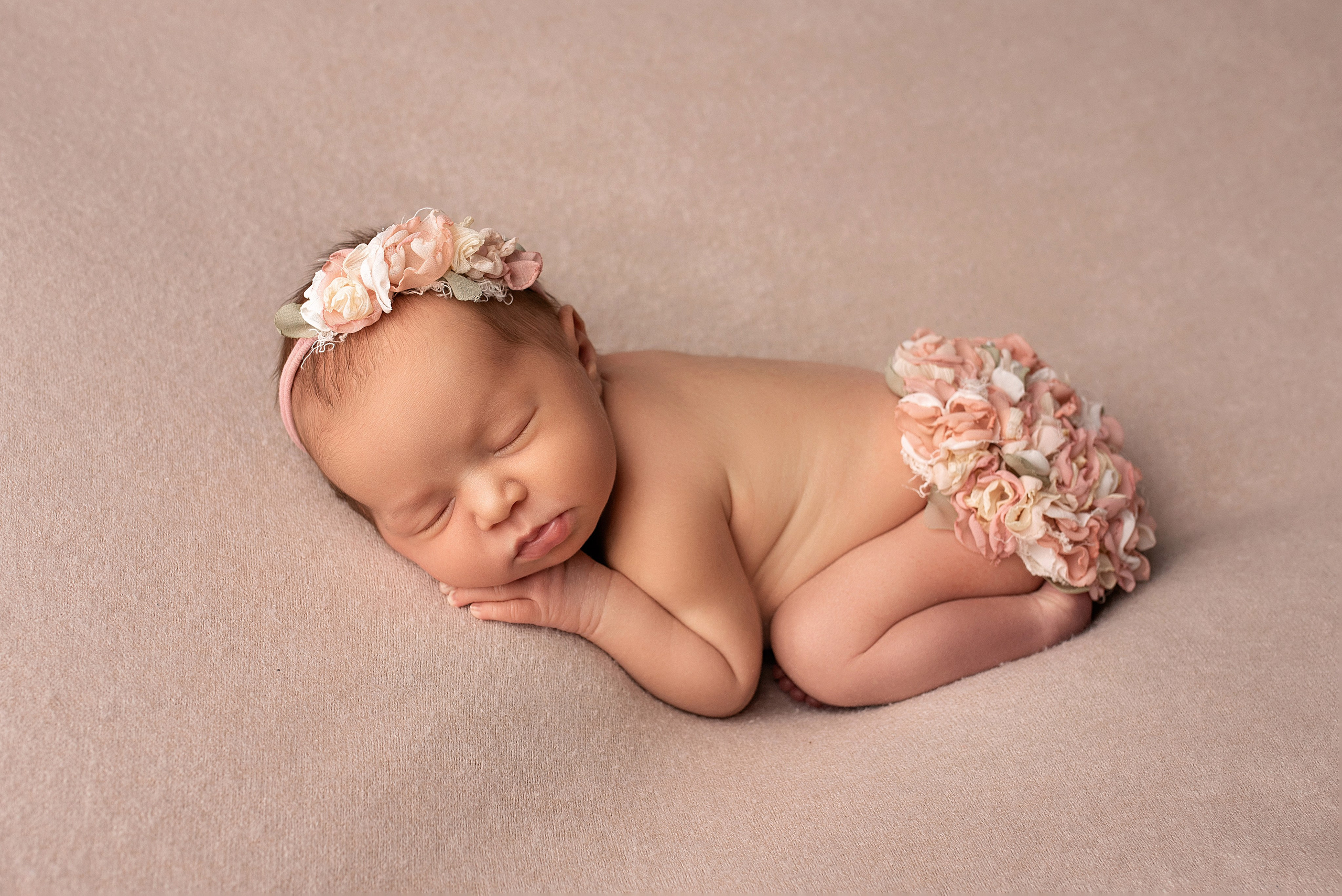 Новорождённые девочки. Детский фотограф новорождённых в Минске Боровик Екатерина