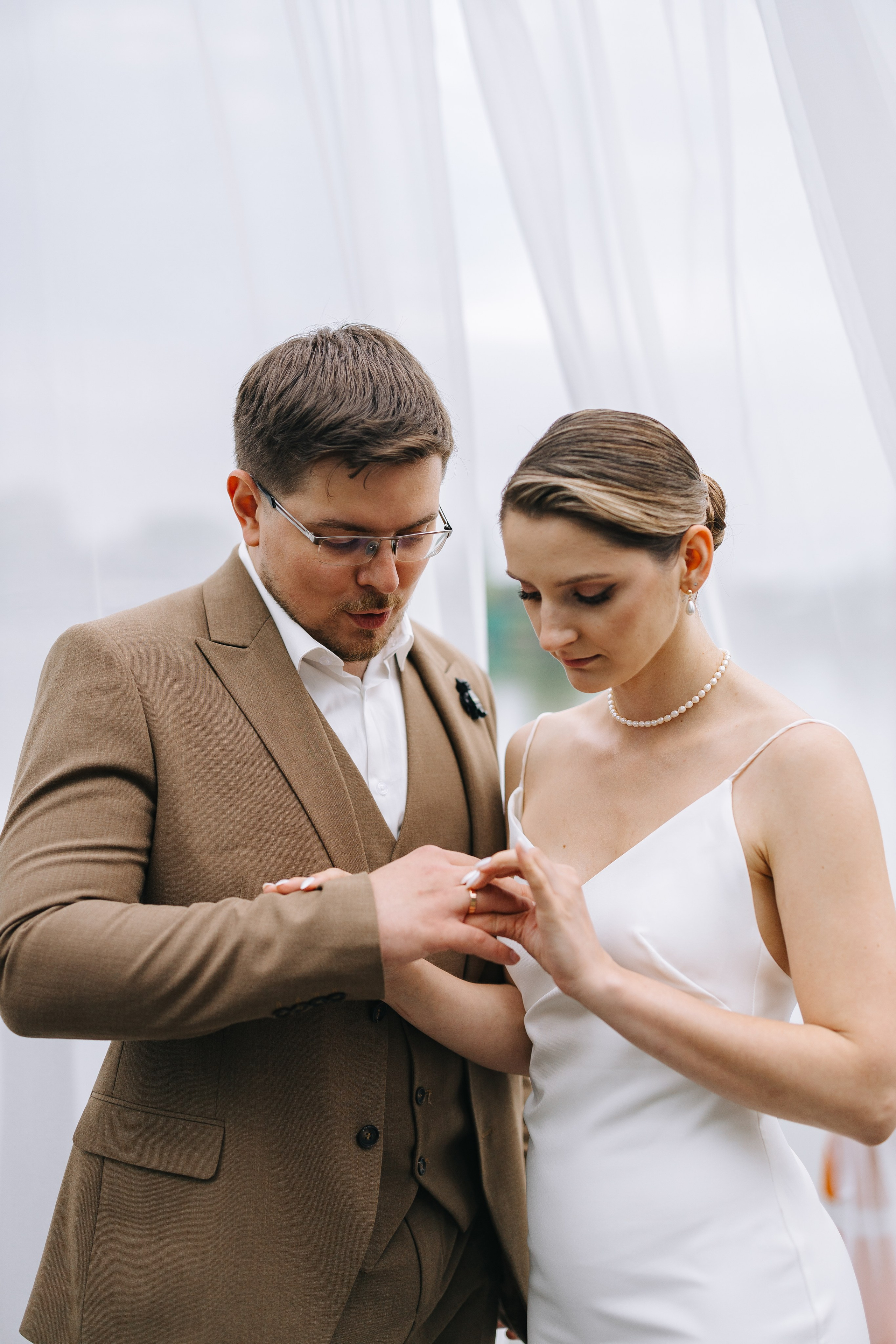 Белая арка. Александр Антонов. Профессиональный свадебный, репортажный фотограф в Москве, Подольске. Фото+Видео на любой праздник