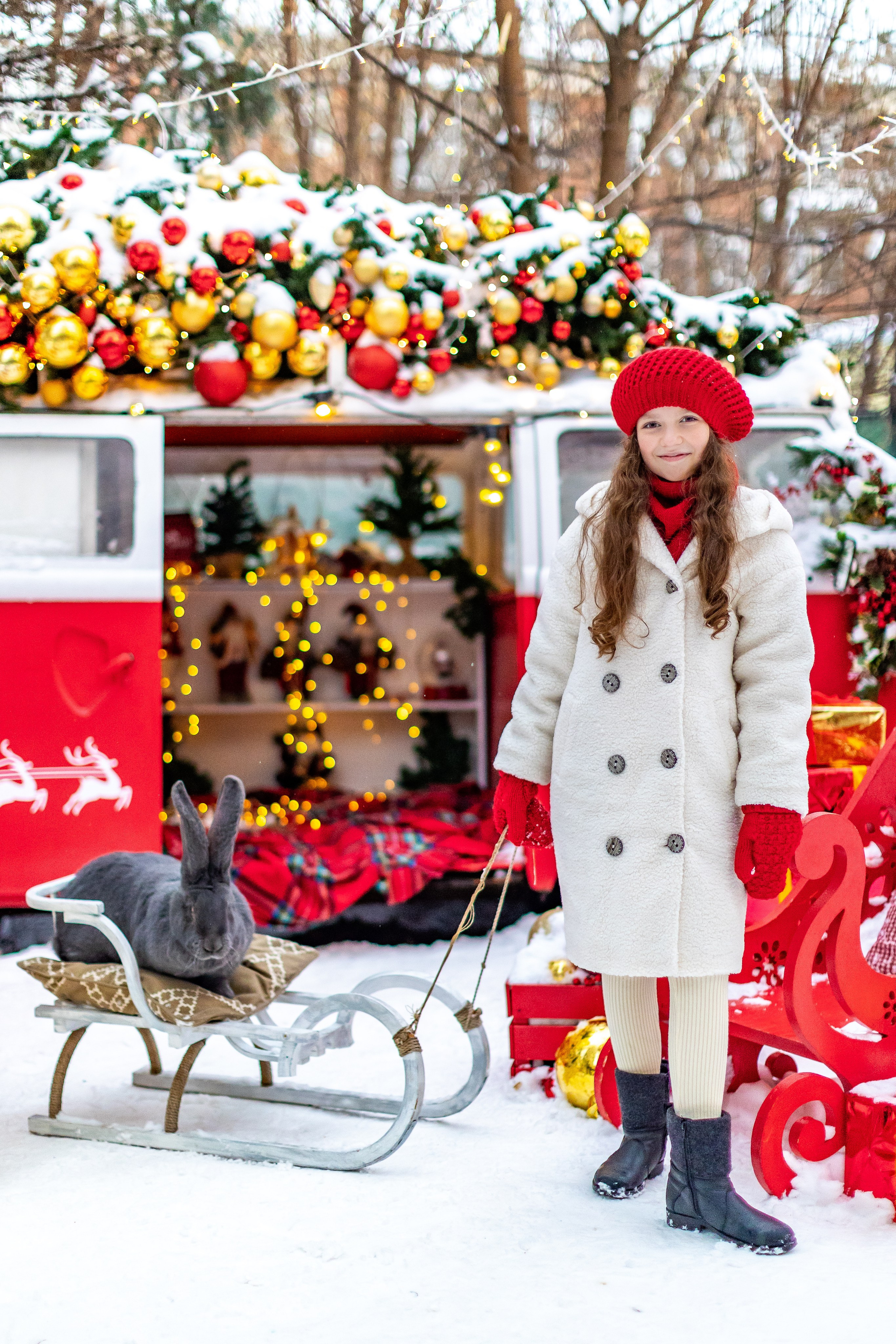 Полина и гигантский кролик Зая. Фото и видео Москва. Свадебный фотограф, видеограф, фотосессии, видеосъемка