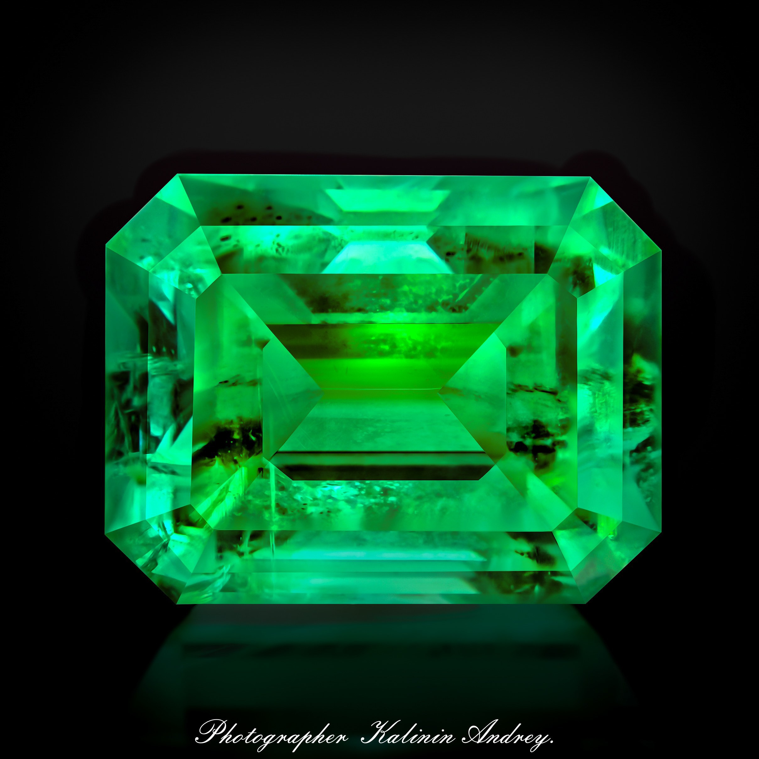 Профессиональная уникальная рекламная фотосъёмка драгоценных в Москве  тел +7 966-003-13-07. Высококачественная профессиональная рекламная фотосъёмка ювелирных украшений, драгоценных камней в Москве. Обучение, консультация