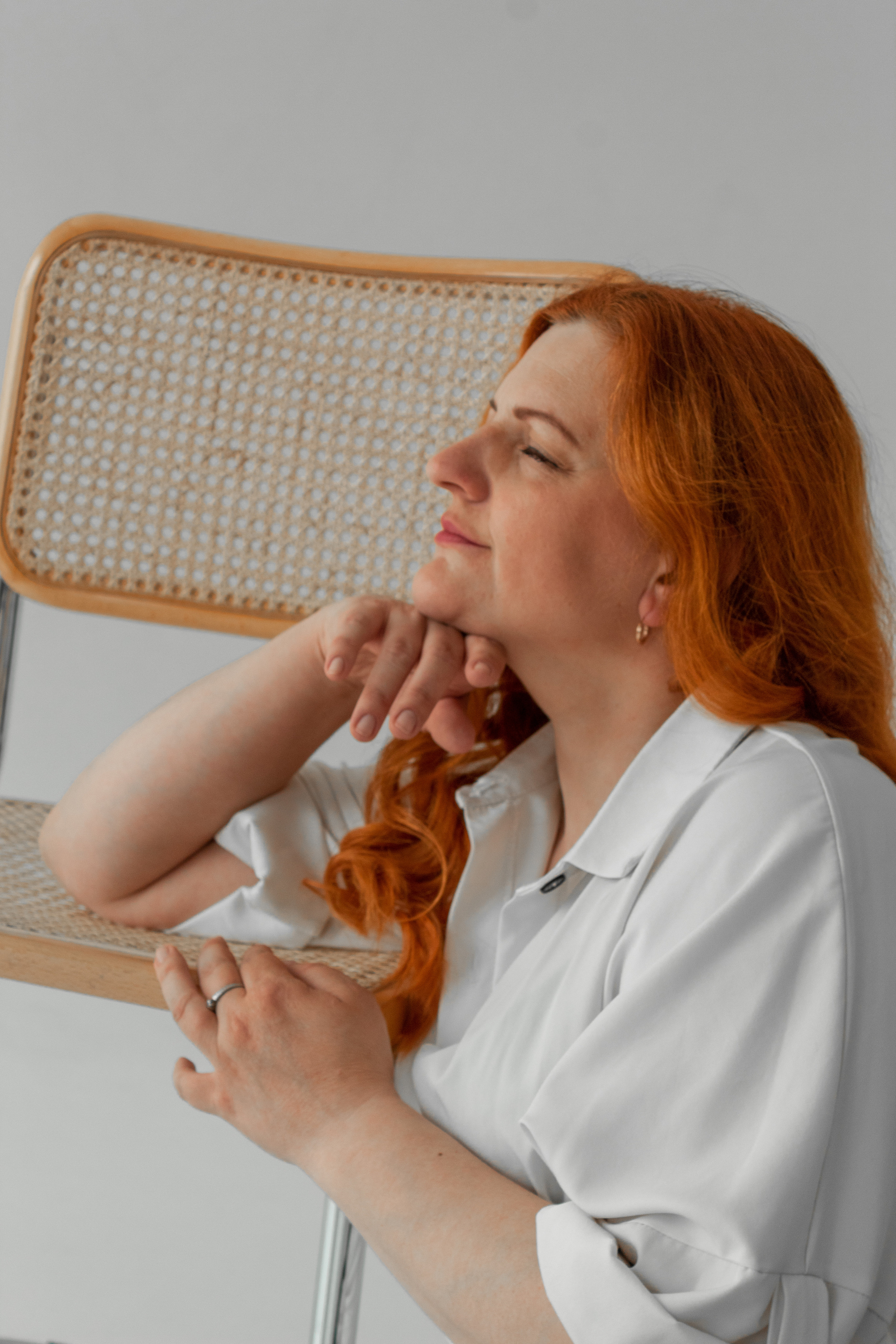 На циклораме. Фотограф Красноярск Капранова Софья