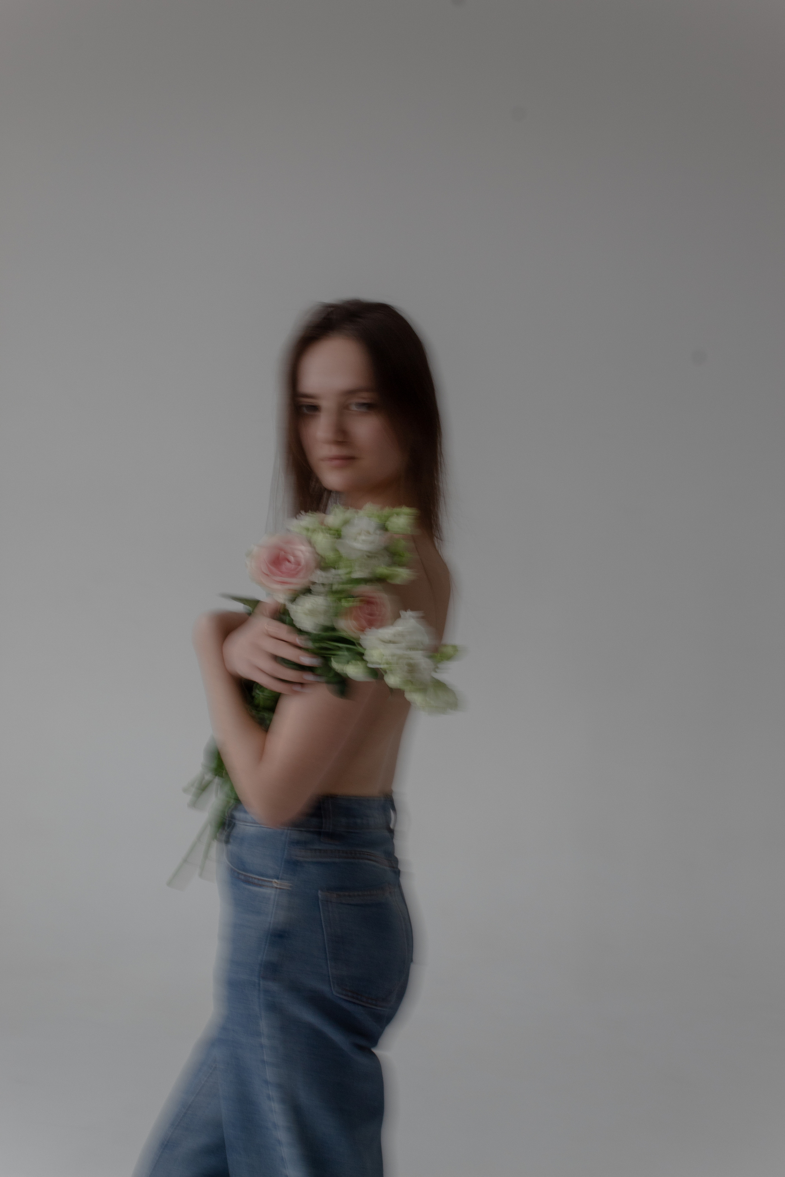 На циклораме. Фотограф Красноярск Капранова Софья