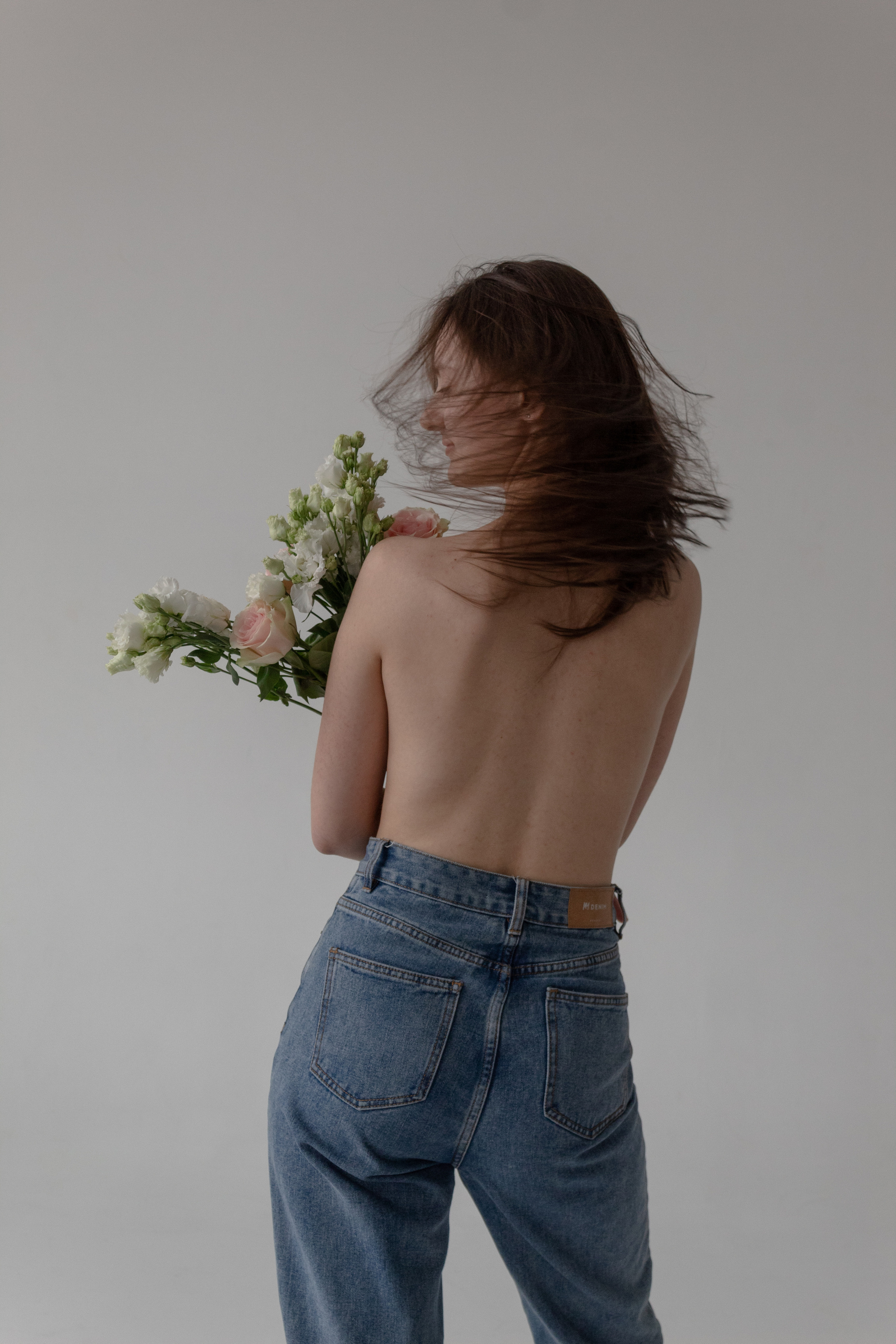 На циклораме. Фотограф Красноярск Капранова Софья