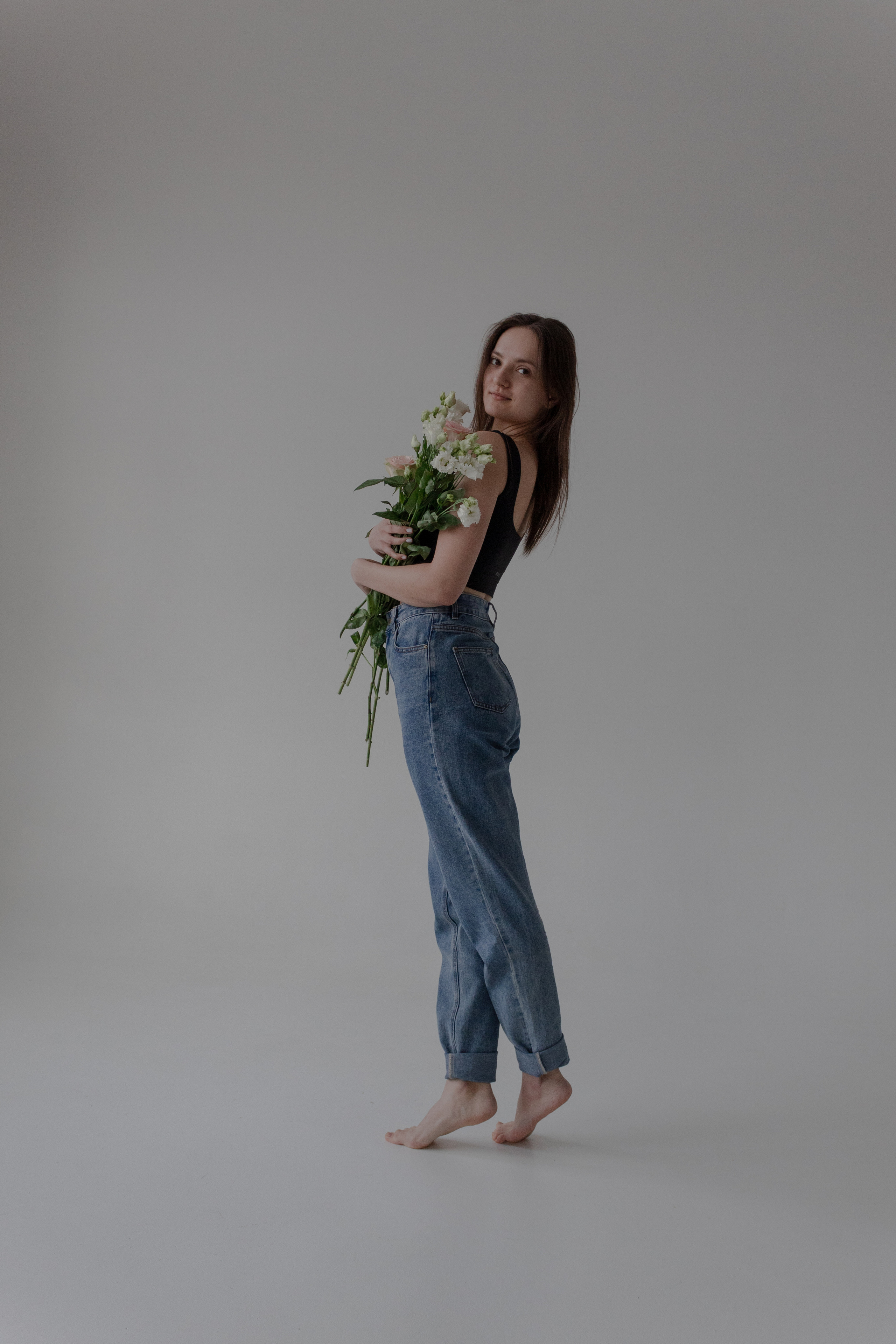 На циклораме. Фотограф Красноярск Капранова Софья