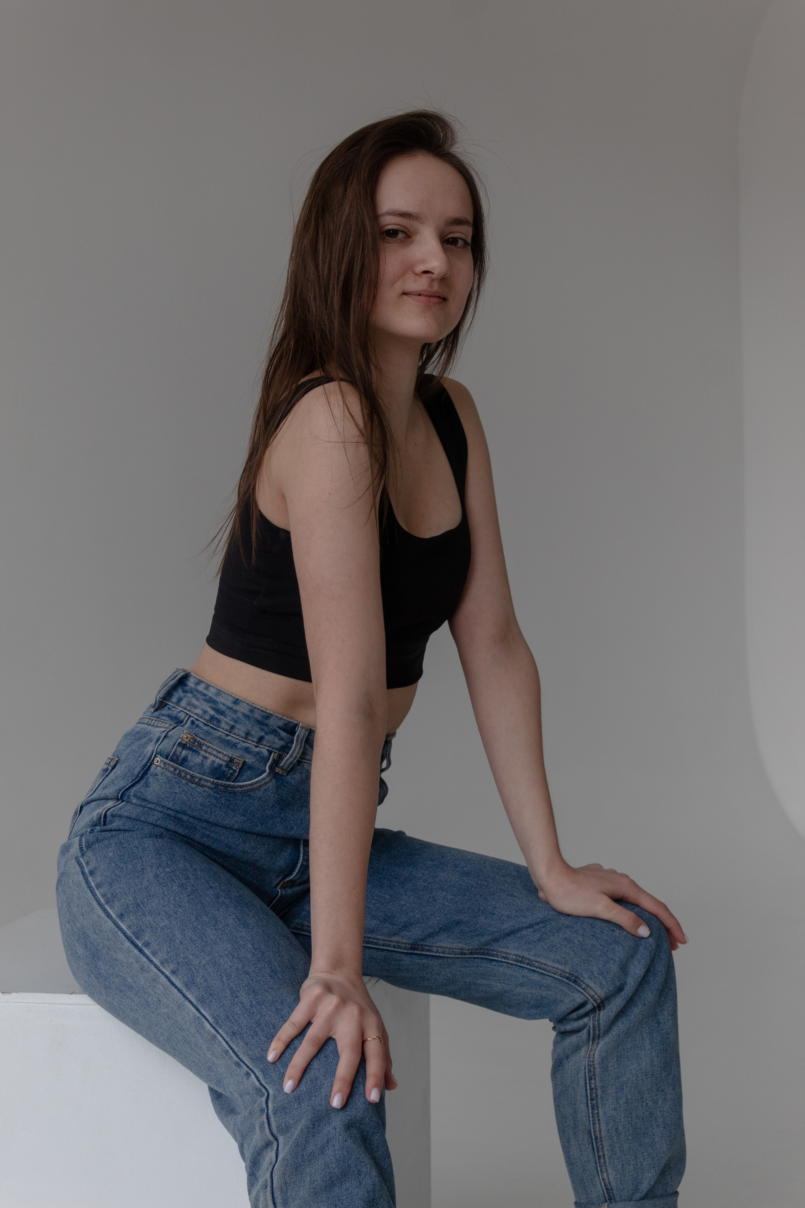 На циклораме. Фотограф Красноярск Капранова Софья