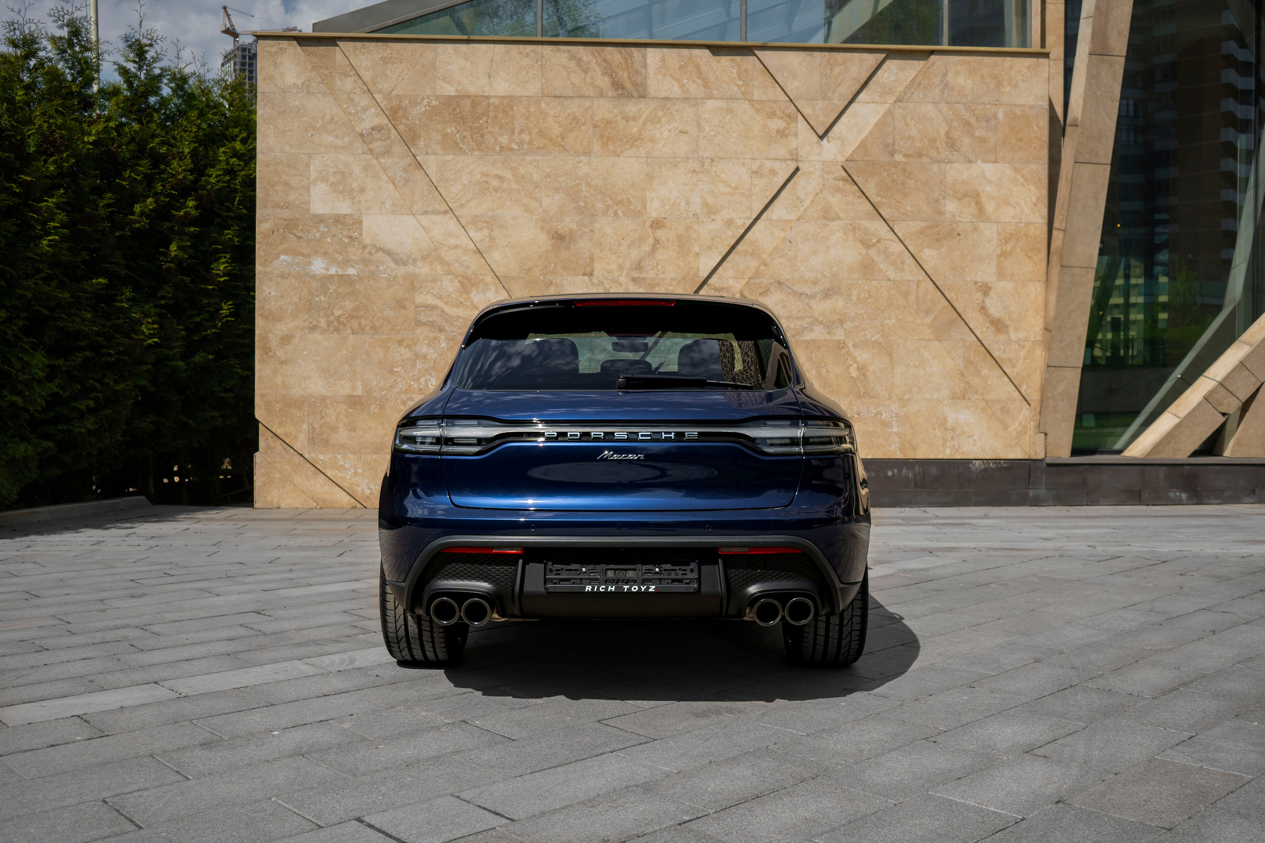 Porsche Macan. Автомобильный фотограф Ногинск Денис Городок