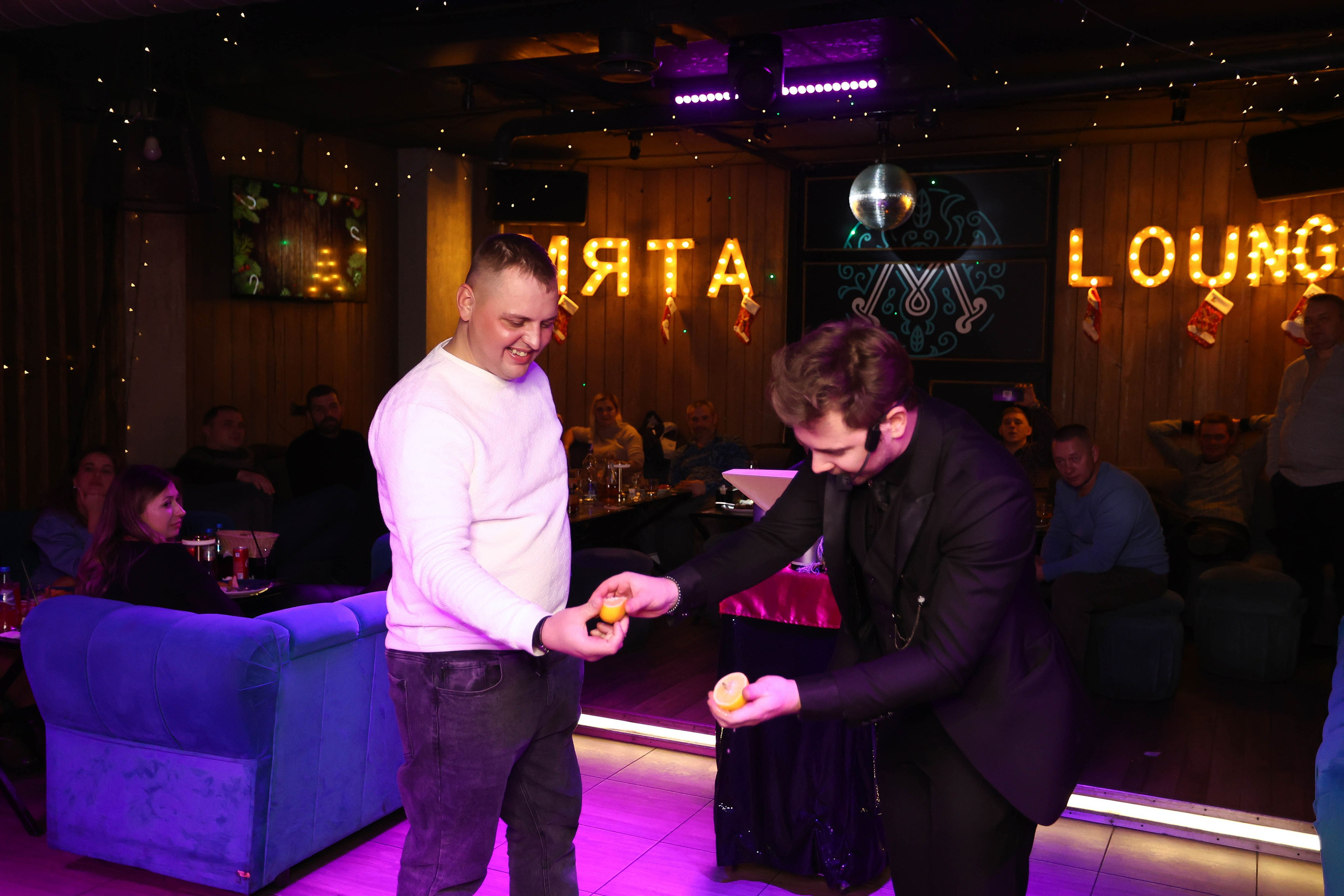 15/12/23 Новогоднее караоке в Мята Спортивная. Мята Спортивная — Кальянная, караоке, бар в Минске