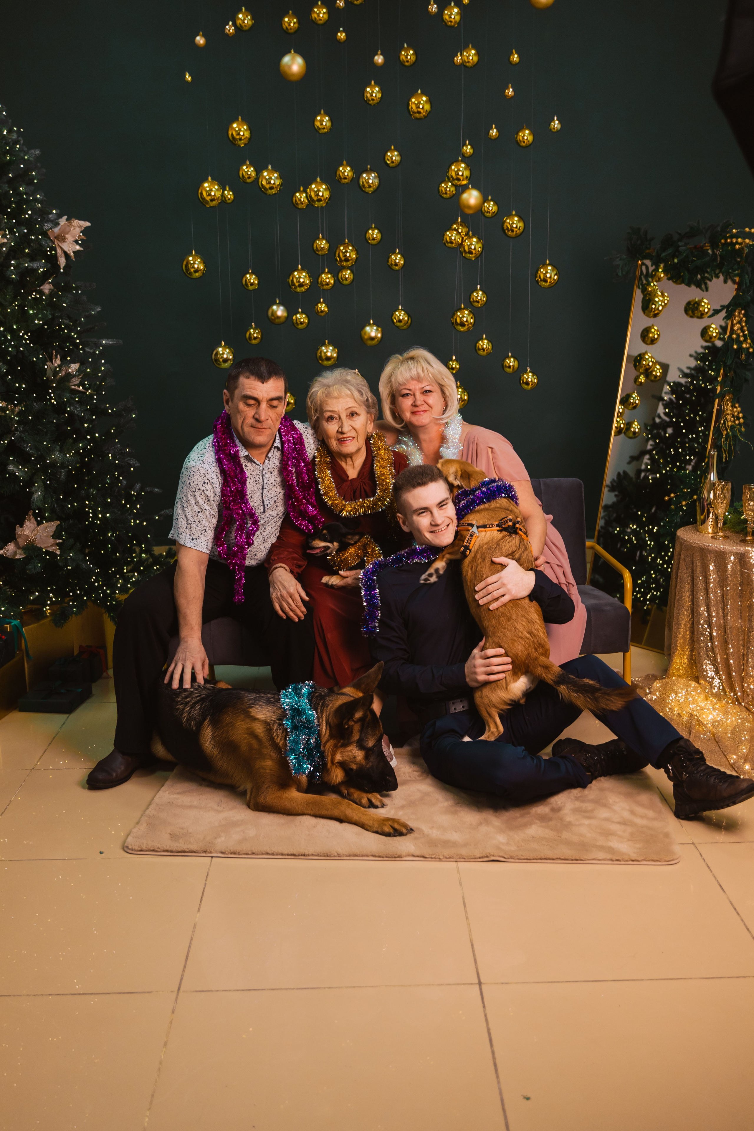 Семейный портрет. Новый год. Фотограф во Владивостоке. Юрганова Анна